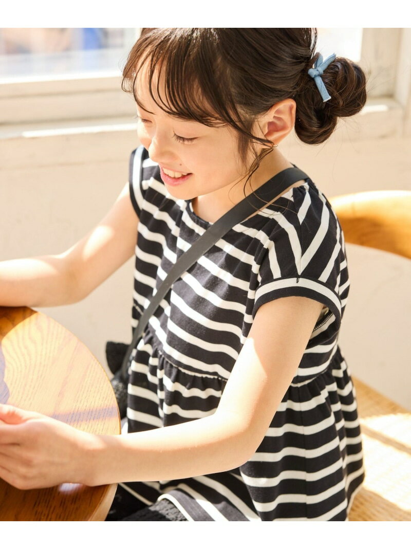 【予約商品について】 ※「先行予約販売中」「予約販売中」をご注文の際は予約商品についてをご確認ください。■重要なお知らせ※ 当店では、ギフト配送サービス及びラッピングサービスを行っておりません。ラッピング・ギフト配送について同時に複数の商品を注文された場合メーカー希望小売価格について置き配についてご利用ガイドROPE' PICNIC（ロペピクニック）【KIDS/キッズ】ボーダーチュニックトップス体型カバーとおしゃれ見えを同時に叶える夏トップス。【素材感】・さらりとした天竺素材。【デザイン・シルエット】・半袖のチュニックトップス。・開きすぎないクルーネック。・ハイウエスト切り替えより、裾広がりのシルエット。・爽やかなボーダー柄。【カラー】・ブラック、オフホワイトのモノトーン2色展開。【スタイリングポイント】・シンプルなテーパードパンツに合わせて、ややきれいめなスタイリングに。・デニムを合わせてフレンチカジュアルなコーデや、カーゴパンツを合わせたトレンドライクなコーデも一押し。Sサイズ:95ー115cmMサイズ:115ー135cmLサイズ:135ー155cm-----------------------------裏地:なし透け感:なし伸縮性:ややあり生地感・厚さ:普通季節:夏-----------------------------※撮影時の光、お使いのモニター環境によって色の見え方が違う場合がございます。型番：GRM15100-02-010 PB8700【採寸】L／着丈52 ｜ 肩幅42 ｜ バスト88 ｜ そで丈2 ｜ その他(アームホール)32M／着丈46 ｜ 肩幅38 ｜ バスト80 ｜ そで丈2 ｜ その他(アームホール)30S／着丈40 ｜ 肩幅34 ｜ バスト72 ｜ そで丈2 ｜ その他(アームホール)28商品のサイズについて【商品詳細】ブラック系（02）：中国製｜キナリ（16）：中国製素材：ブラック系（02）：ポリエステル 52% 綿 48%｜キナリ（16）：ポリエステル 52% 綿 48%サイズ：S、M、Lブラック系（02）：洗濯機（極弱）・漂白、タンブル乾燥、ドライクリーニング禁止キナリ（16）：洗濯機（極弱）・漂白、タンブル乾燥、ドライクリーニング禁止※画面上と実物では多少色具合が異なって見える場合もございます。ご了承ください。商品のカラーについてこの商品はセール商品のため返品・交換対象外です詳細はこちら &gt;&gt;