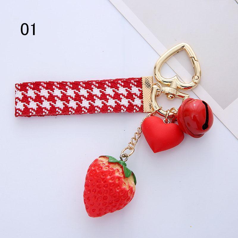 【楽天スーパーSALE】キーホルダー バッグチャーム カワイイ オシャレ 可愛い イチゴ 苺 キーチェーン ..