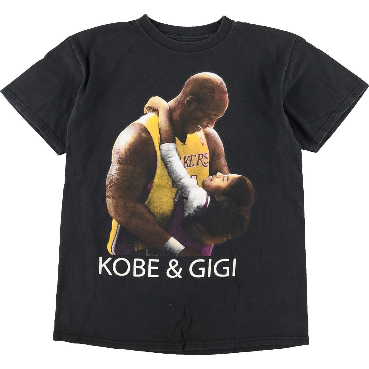 古着 NBA LOS ANGELES LAKERS ロサンゼルスレイカーズ KOBE BRYANT コービーブライアント スポーツプリントTシャツ メンズS /eaa182597 【210725】【HNY22】【SS2203】【SS2209】 【SS2212】のサムネイル
