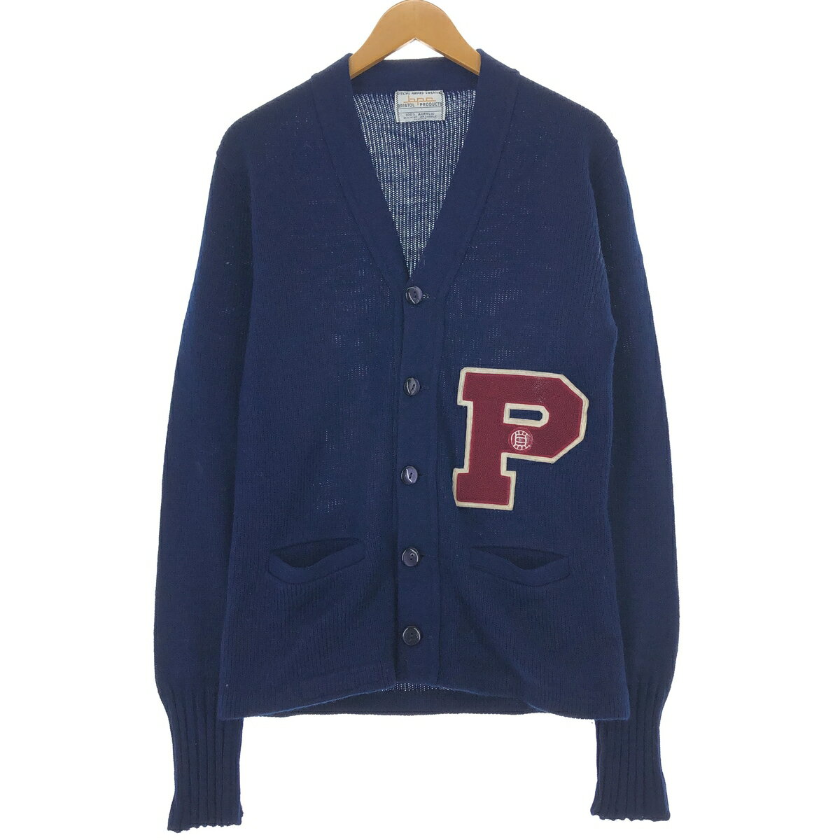 商品詳細 ブランド・bpc・ 特徴・長袖・ヴィンテージ・ モデル/形状・アクリルレタードニットカーディガン・ 素材・アクリル:100%・ 色・ネイビー系 紺色・ 柄・ワッペン・ 生産国・不明・ 年代・70年代・ サイズ・メンズS・表記サイズ:不明・着丈:70.5cm・身幅:46.5cm・肩幅:41.5cm・袖丈:73cm・ コンディション・C・ カテゴリ・メンズ・トップス・カーディガン・ 商品番号・eaa389572・ 取扱店・・ スタッフコメントタグ欠損の為一部詳細不明です。bpc アクリルレタードニットカーディガン / メンズS / 商品番号 eaa389572 USEDですので使用感などございますが、まだまだご愛用していただけます。 古着という事をご理解の上ご注文よろしくお願いします。 【状態追記】 ●前、左腕・左胸・に汚れ※状態は当社独自の基準です。 着用感表記サイズ着丈身幅肩幅袖丈 メンズS不明(サイズ表記不明ですが、計測値によりメンズS相当です。)70.5cm46.5cm41.5cm73cm ※測定値の若干の誤差はご了承下さい。サイズガイドはこちら ブランドbpc 特徴長袖 / ヴィンテージモデル/形状アクリルレタードニットカーディガン素材アクリル:100%色ネイビー系 紺色柄ワッペン生産国不明年代70年代カテゴリカーディガン商品番号eaa389572取扱店　　 タグ欠損の為一部詳細不明です。bpcの他の商品を見るカーディガンの他の商品を見る