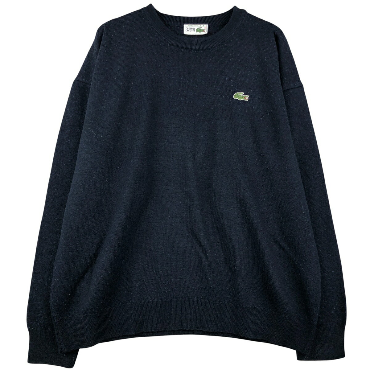 商品詳細 ブランド・LACOSTE・ラコステ・ 特徴・クルーネック(丸首)・長袖・ヴィンテージ・ モデル/形状・CHEMISE フレンチラコステ・ウールニットセーター・ 素材・ウール:50%・アクリル:50%・ 色・ブラック系 黒色・ 柄・無地・ワンポイント・ 生産国・スペイン製・ 年代・80年代・ サイズ・メンズXXL・表記サイズ:8・着丈:60cm・身幅:59.5cm・肩幅:58cm・袖丈:53cm・ コンディション・C・ カテゴリ・メンズ・トップス・セーター・クルーネックセーター・ 商品番号・eaa458063・ 取扱店・・ スタッフコメントLACOSTE CHEMISE フレンチラコステ ウールニットセーター / メンズXXL / 商品番号 eaa458063 USEDですので使用感などございますが、まだまだご愛用していただけます。 古着という事をご理解の上ご注文よろしくお願いします。 【状態追記】 ●全体に毛玉・毛羽立ち※状態は当社独自の基準です。 着用感表記サイズ着丈身幅肩幅袖丈 メンズXXL8(サイズ表記8ですが、計測値&着用感でメンズXXL相当です)60cm59.5cm58cm53cm ※測定値の若干の誤差はご了承下さい。サイズガイドはこちら ブランドLACOSTEラコステ 特徴クルーネック(丸首) / 長袖 / ヴィンテージモデル/形状CHEMISE フレンチラコステ / ウールニットセーター素材ウール:50% / アクリル:50%色ブラック系 黒色柄無地 / ワンポイント生産国スペイン製年代80年代カテゴリクルーネックセーター商品番号eaa458063取扱店　　 ラコステの他の商品を見るクルーネックセーターの他の商品を見る