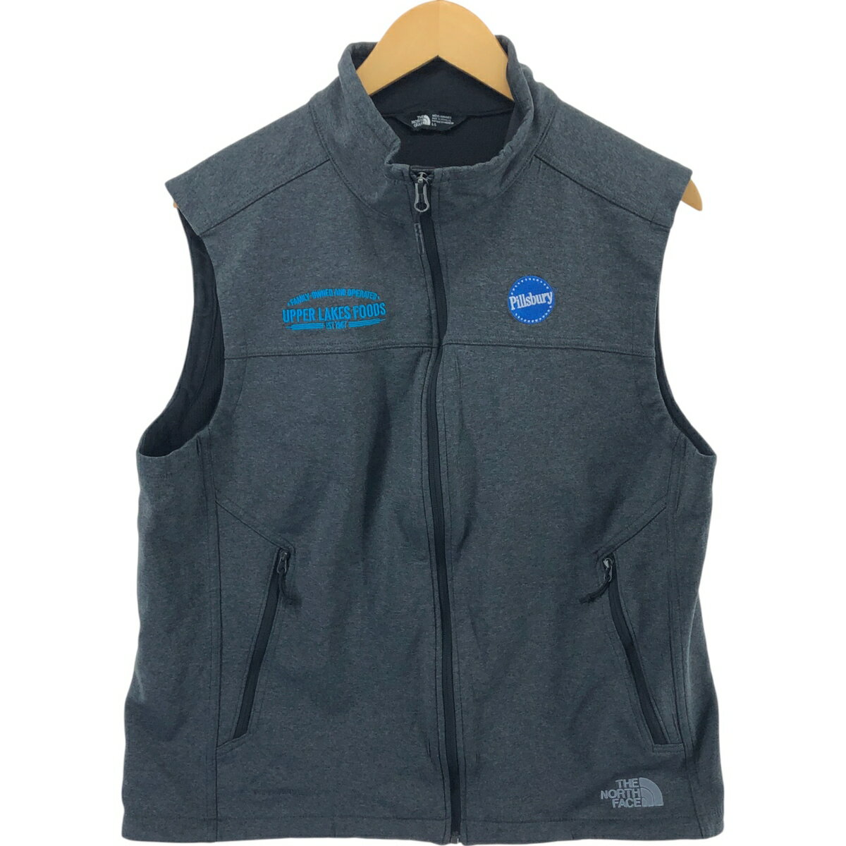 商品詳細 ブランド・THE NORTH FACE・ザノースフェイス・ 特徴・フルジップ・ モデル/形状・ソフトシェルベスト・ 素材・ポリエステル:100%・ 色・グレー系 灰色・ 柄・刺繍・ 生産国・インドネシア製・ 年代 サイズ・表記サイズ:LG・着丈:63cm・身幅:56cm・肩幅:44.5cm・ コンディション・B・ カテゴリ・メンズ・トップス・ベスト・その他ベスト・ 商品番号・eaa497871・ 取扱店・・ スタッフコメントTHE NORTH FACE ソフトシェルベスト / 商品番号 eaa497871 USEDですので使用感などございますが、まだまだご愛用していただけます。 古着という事をご理解の上ご注文よろしくお願いします。※状態は当社独自の基準です。 表記サイズ着丈身幅肩幅 LG(※着用感、表記サイズは目安です。)63cm56cm44.5cm ※測定値の若干の誤差はご了承下さい。サイズガイドはこちら ブランドTHE NORTH FACEザノースフェイス 特徴フルジップモデル/形状ソフトシェルベスト素材ポリエステル:100%色グレー系 灰色柄刺繍生産国インドネシア製年代-カテゴリその他ベスト商品番号eaa497871取扱店　　 ザノースフェイスの他の商品を見るその他ベストの他の商品を見る