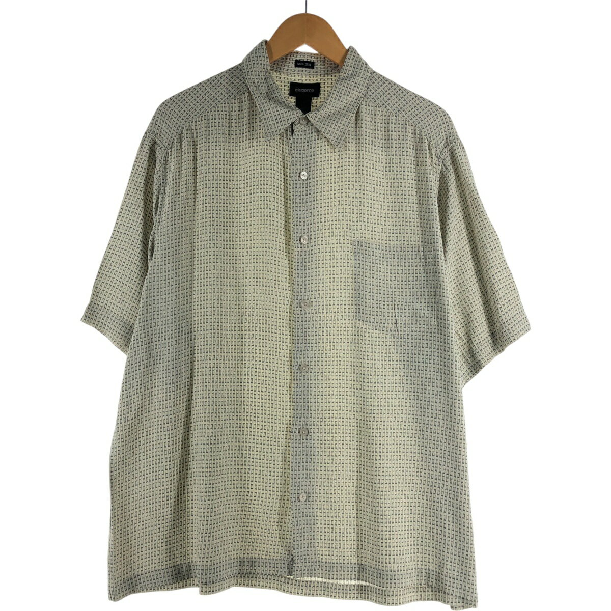 商品詳細 ブランド・Liz Claiborne・リズクレイボーン・ 特徴・半袖・レギュラーカラー・ボックスシャツ・ モデル/形状・CLAIBORNE・半袖 ボックスシャツ・ 素材・シルク:100%・ 色・アイボリー・ 柄・総柄・ 生産国・中国製・ 年代 サイズ・表記サイズ:XL・着丈:76cm・身幅:67cm・肩幅:49.5cm・袖丈:28.5cm・ コンディション・B・ カテゴリ・メンズ・トップス・半袖シャツ・ボックスシャツ・ 商品番号・eaa537616・ 取扱店・・ スタッフコメントLiz Claiborne CLAIBORNE 半袖 ボックスシャツ / 商品番号 eaa537616 USEDですので使用感などございますが、まだまだご愛用していただけます。 古着という事をご理解の上ご注文よろしくお願いします。※状態は当社独自の基準です。 表記サイズ着丈身幅肩幅袖丈 XL(※着用感、表記サイズは目安です。)76cm67cm49.5cm28.5cm ※測定値の若干の誤差はご了承下さい。サイズガイドはこちら ブランドLiz Claiborneリズクレイボーン 特徴半袖 / レギュラーカラー / ボックスシャツモデル/形状CLAIBORNE / 半袖 ボックスシャツ素材シルク:100%色アイボリー柄総柄生産国中国製年代-カテゴリボックスシャツ商品番号eaa537616取扱店　　 リズクレイボーンの他の商品を見るボックスシャツの他の商品を見る