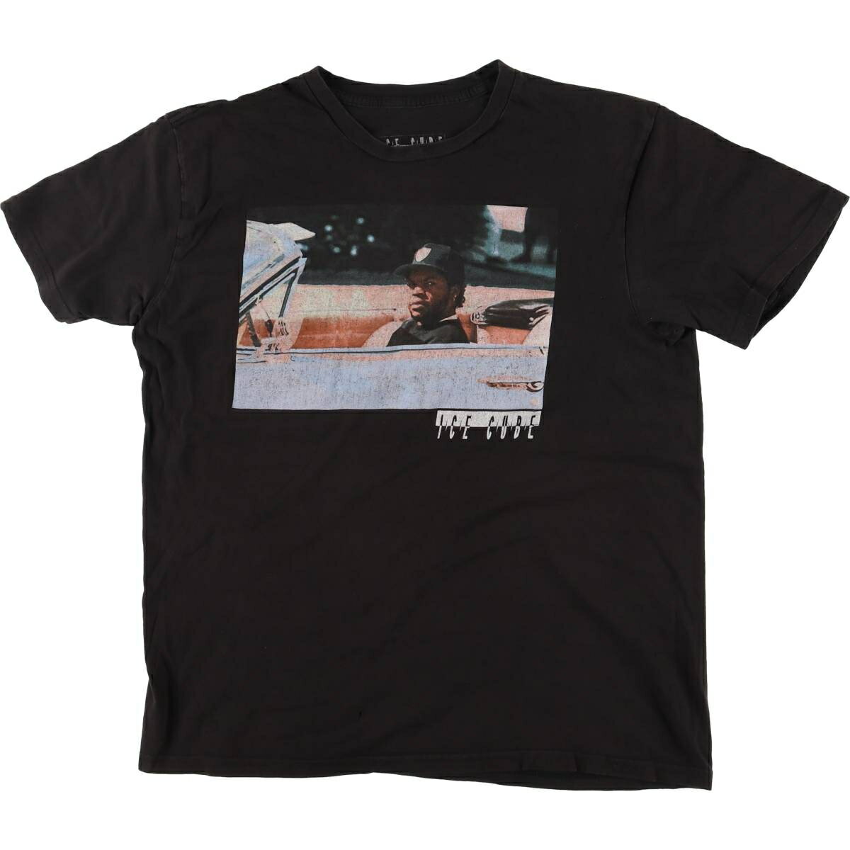 商品詳細 ブランド・UNKNOWN・ 特徴・クルーネック(丸首)・半袖・ヒップホップ R&B・ モデル/形状・ICE CUBE アイスキューブ・バンドTシャツ バンT・ 素材・コットン:100%・ 色・ブラック系 黒色・ 柄・プリント・ 生産国・バングラデシュ製・ 年代 サイズ・メンズL・表記サイズ:L・着丈:64cm・身幅:51cm・肩幅:46cm・袖丈:18.5cm・ コンディション・C・ カテゴリ・メンズ・トップス・Tシャツ・バンドTシャツ・ 商品番号・eaa546964・ 取扱店・・ スタッフコメントICE CUBE アイスキューブ バンドTシャツ バンT / メンズL / 商品番号 eaa546964 USEDですので使用感などございますが、まだまだご愛用していただけます。 古着という事をご理解の上ご注文よろしくお願いします。 【状態追記】 ●前、裾に裂け※状態は当社独自の基準です。 着用感表記サイズ着丈身幅肩幅袖丈 メンズLL(※着用感、表記サイズは目安です。)64cm51cm46cm18.5cm ※測定値の若干の誤差はご了承下さい。サイズガイドはこちら ブランドUNKNOWN 特徴クルーネック(丸首) / 半袖 / ヒップホップ R&Bモデル/形状ICE CUBE アイスキューブ / バンドTシャツ バンT素材コットン:100%色ブラック系 黒色柄プリント生産国バングラデシュ製年代-カテゴリバンドTシャツ商品番号eaa546964取扱店　　 バンドTシャツの他の商品を見る