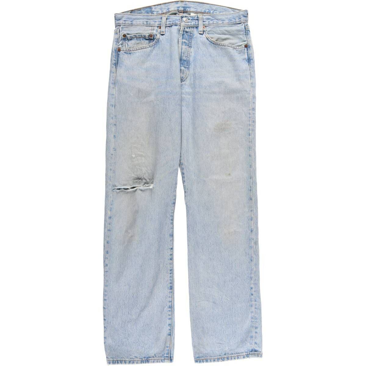 商品詳細 ブランド・Levi's・リーバイス・ 特徴・ボタンフライ・ワイドパンツ・ モデル/形状・501・ストレートデニムパンツ・ 素材・コットン:100%・ 色・ブルー系 水色・ 柄・無地・ロゴパッチ・ 生産国・コロンビア製・ 年代・00年代・ サイズ・メンズw33・表記サイズ:W32・ウエスト:84cm・股上:31cm・股下:80cm・もも周り:66cm・裾周り:43cm・ コンディション・C・ カテゴリ・メンズ・ボトムス・デニムパンツ・ストレートデニムパンツ・ 商品番号・eaa550062・ 取扱店・・ スタッフコメントLevi's 501 ストレートデニムパンツ / メンズw33 / 商品番号 eaa550062 USEDですので使用感などございますが、まだまだご愛用していただけます。 古着という事をご理解の上ご注文よろしくお願いします。 【状態追記】 ●前、左下腹部と両腿~両膝と右ポケット(内、口)と左ポケット口に汚れ　前立てと股に擦れ　右膝に裂け　左ポケットに糸抜け ●後、ヒップに汚れと擦れ ●内側、両裾に汚れと擦れ※状態は当社独自の基準です。 着用感表記サイズウエスト股上股下もも周り裾周り メンズw33W32(サイズ表記W32ですが、計測値&着用感でメンズw33相当です)84cm31cm80cm66cm43cm ※測定値の若干の誤差はご了承下さい。サイズガイドはこちら ブランドLevi'sリーバイス 特徴ボタンフライ / ワイドパンツモデル/形状501 / ストレートデニムパンツ素材コットン:100%色ブルー系 水色柄無地 / ロゴパッチ生産国コロンビア製年代00年代カテゴリストレートデニムパンツ商品番号eaa550062取扱店　　 リーバイスの他の商品を見るストレートデニムパンツの他の商品を見る