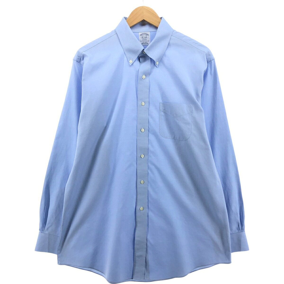 商品詳細 ブランド・Brooks Brothers・ブルックスブラザーズ・ 特徴・ボタンダウン・長袖・ モデル/形状・Est.1818・長袖 ボタンダウンシャツ・ 素材・スーピマコットン:100%・ 色・ブルー系 水色・ 柄・無地・ 生産国・マレーシア製・ 年代 サイズ・メンズL・表記サイズ:16 1/2-34・着丈:83.5cm・身幅:62.5cm・肩幅:50cm・袖丈:64cm・ コンディション・C・ カテゴリ・メンズ・トップス・長袖シャツ・長袖ボタンダウンシャツ・ 商品番号・eaa558305・ 取扱店・・ スタッフコメントBrooks Brothers Est.1818 長袖 ボタンダウンシャツ / メンズL / 商品番号 eaa558305 USEDですので使用感などございますが、まだまだご愛用していただけます。 古着という事をご理解の上ご注文よろしくお願いします。 【状態追記】 ●前、左袖・両脇に汚れ ●後、左袖・両脇・左腰に汚れ ●内側、襟ぐり・両脇に汚れ※状態は当社独自の基準です。 着用感表記サイズ着丈身幅肩幅袖丈 メンズL16 1/2-34(※着用感、表記サイズは目安です。)83.5cm62.5cm50cm64cm ※測定値の若干の誤差はご了承下さい。サイズガイドはこちら ブランドBrooks Brothersブルックスブラザーズ 特徴ボタンダウン / 長袖モデル/形状Est.1818 / 長袖 ボタンダウンシャツ素材スーピマコットン:100%色ブルー系 水色柄無地生産国マレーシア製年代-カテゴリ長袖ボタンダウンシャツ商品番号eaa558305取扱店　　 ブルックスブラザーズの他の商品を見る長袖ボタンダウンシャツの他の商品を見る