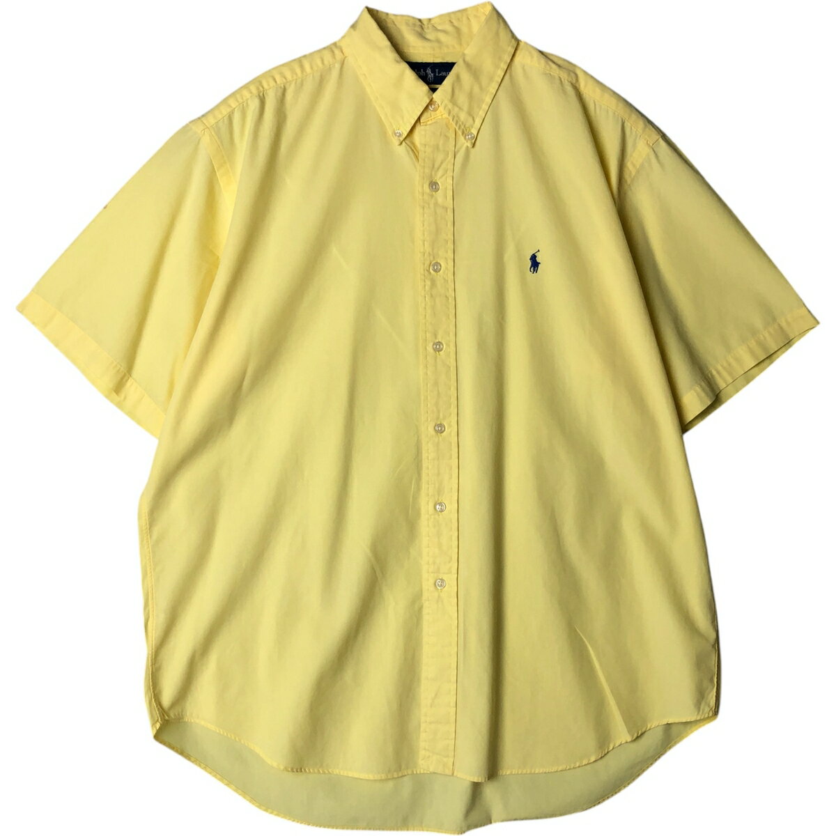 商品詳細 ブランド・Ralph Lauren・ラルフローレン・ 特徴・ボタンダウン・半袖・ モデル/形状・BLAKE・半袖 ボタンダウンシャツ・ 素材・コットン:100%・ 色・イエロー系 黄色・ 柄・無地・ワンポイント・ 生産国・フィリピン製・ 年代 サイズ・メンズL・表記サイズ:L・着丈:84.5cm・身幅:68cm・肩幅:53.5cm・袖丈:26cm・ コンディション・C・ カテゴリ・メンズ・トップス・半袖シャツ・半袖ボタンダウンシャツ・ 商品番号・eaa578285・ 取扱店・・ スタッフコメント写真と実物とでは色味が異なる恐れがございます。Ralph Lauren BLAKE 半袖 ボタンダウンシャツ / メンズL / 商品番号 eaa578285 USEDですので使用感などございますが、まだまだご愛用していただけます。 古着という事をご理解の上ご注文よろしくお願いします。※状態は当社独自の基準です。 着用感表記サイズ着丈身幅肩幅袖丈 メンズLL(※着用感、表記サイズは目安です。)84.5cm68cm53.5cm26cm ※測定値の若干の誤差はご了承下さい。サイズガイドはこちら ブランドRalph Laurenラルフローレン 特徴ボタンダウン / 半袖モデル/形状BLAKE / 半袖 ボタンダウンシャツ素材コットン:100%色イエロー系 黄色柄無地 / ワンポイント生産国フィリピン製年代-カテゴリ半袖ボタンダウンシャツ商品番号eaa578285取扱店　　 写真と実物とでは色味が異なる恐れがございます。ラルフローレンの他の商品を見る半袖ボタンダウンシャツの他の商品を見る