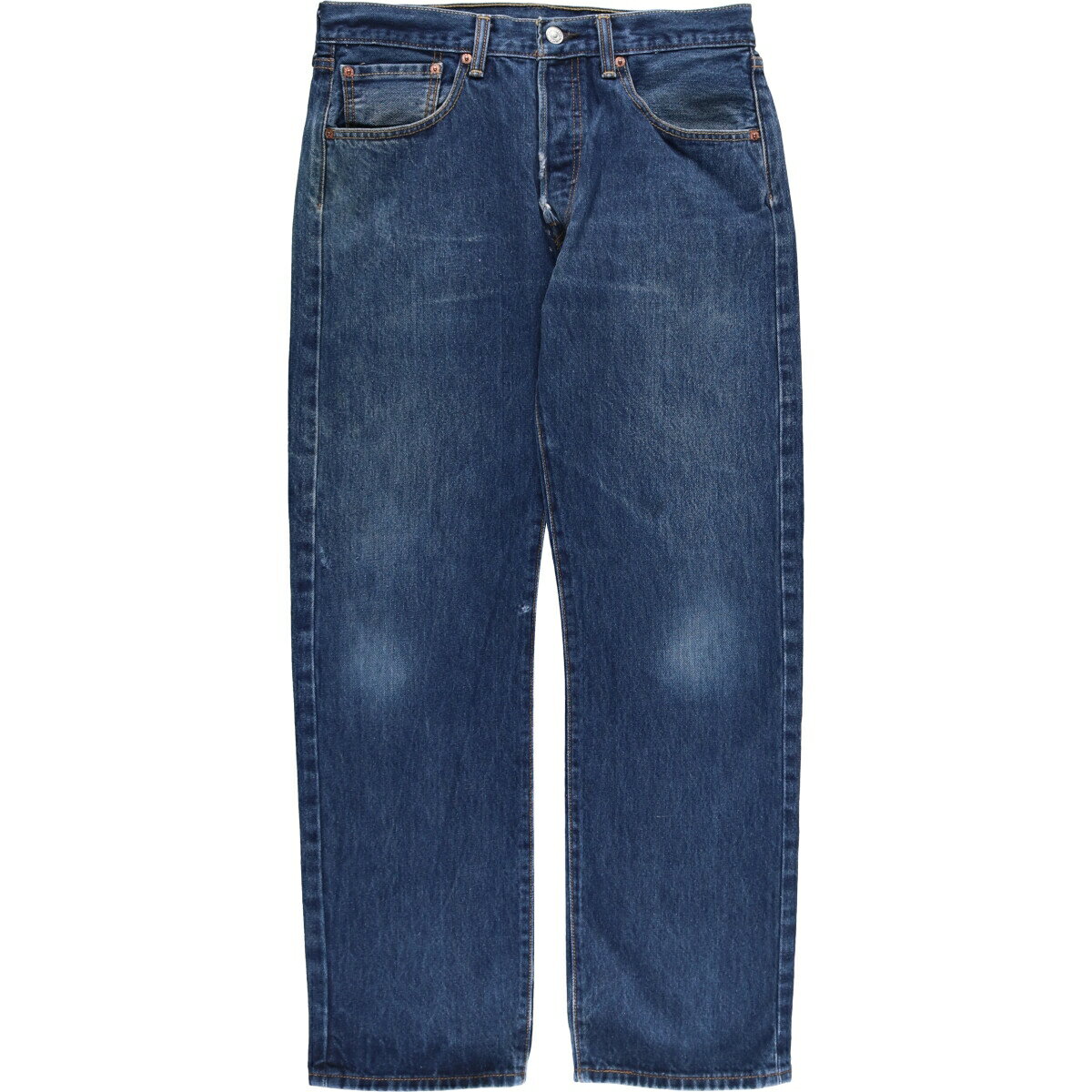 商品詳細 ブランド・Levi's・リーバイス・ 特徴・ボタンフライ・ モデル/形状・501・ストレートデニムパンツ・ 素材・コットン:100%・ 色・ブルー系 青色・ 柄・無地・ 生産国・メキシコ製・ 年代 サイズ・メンズw33・表記サイズ:W32 L30・ウエスト:84cm・股上:27cm・股下:77cm・もも周り:56cm・裾周り:44cm・ コンディション・C・ カテゴリ・メンズ・ボトムス・デニムパンツ・ストレートデニムパンツ・ 商品番号・eaa581933・ 取扱店・・ スタッフコメントLevi's 501 ストレートデニムパンツ / メンズw33 / 商品番号 eaa581933 USEDデニムですので使用感、擦れ、色落ちなどございますが、まだまだご愛用していただけます。 古着という事をご理解の上ご注文よろしくお願いします。 【状態追記】 ●前、右下腹部・股・腿に汚れ　前立てに裂け　右脛に擦れ ●後、右ヒップに汚れ　左裾に擦れ ●前内側、両ポケット・口・内袋に汚れ ●後内側、左裾に擦れ※状態は当社独自の基準です。 着用感表記サイズウエスト股上股下もも周り裾周り メンズw33W32 L30(サイズ表記W32 L30ですが、計測値&着用感でメンズw33相当です。)84cm27cm77cm56cm44cm ※測定値の若干の誤差はご了承下さい。サイズガイドはこちら ブランドLevi'sリーバイス 特徴ボタンフライモデル/形状501 / ストレートデニムパンツ素材コットン:100%色ブルー系 青色柄無地生産国メキシコ製年代-カテゴリストレートデニムパンツ商品番号eaa581933取扱店　　 リーバイスの他の商品を見るストレートデニムパンツの他の商品を見る