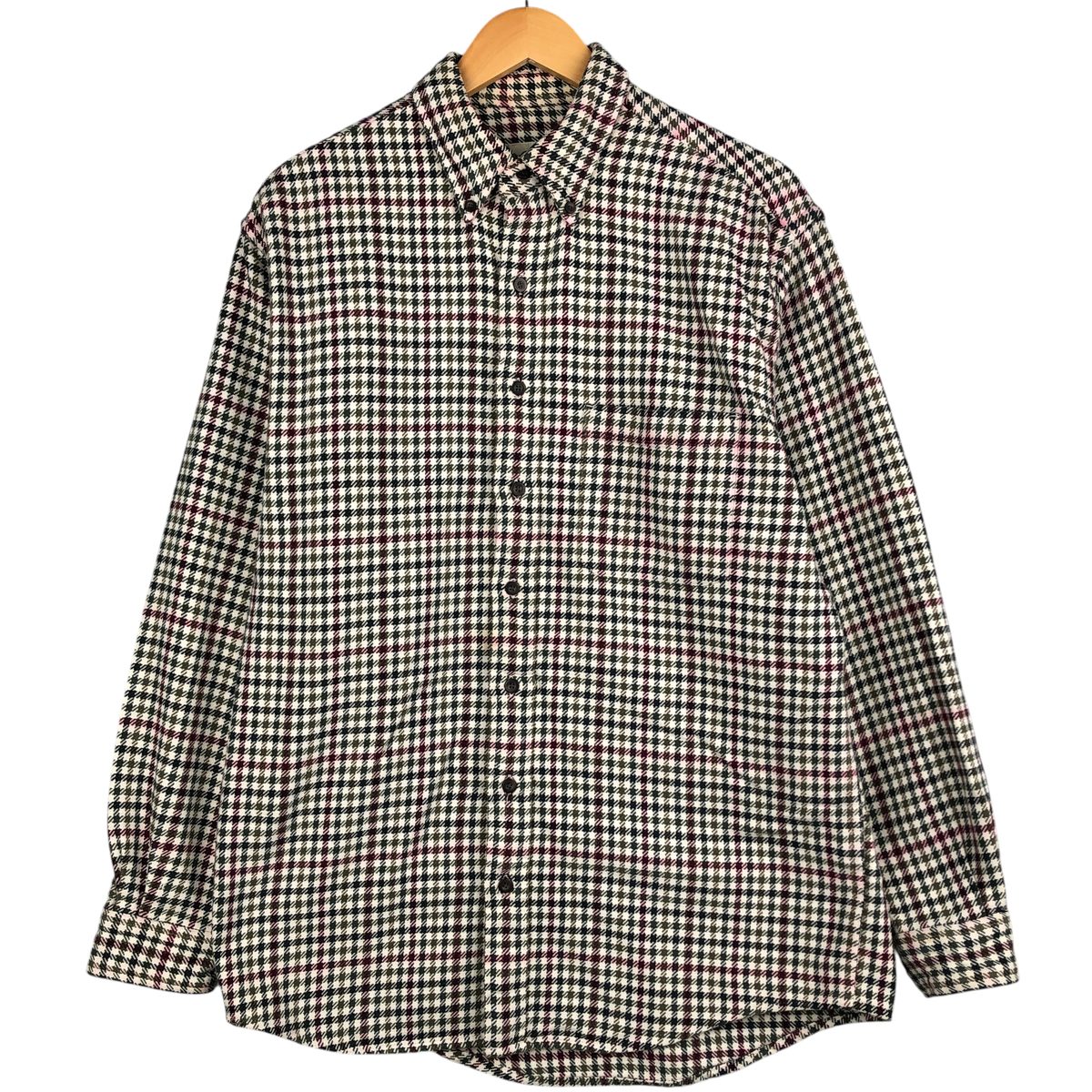 商品詳細 ブランド・Eddie Bauer・エディーバウアー・ 特徴・厚手・長袖・ボタンダウン・ モデル/形状・長袖 ボタンダウン フランネルチェックシャツ・ 素材・コットン:100%・ 色・カーキ系・マルチカラー・ 柄・チェック柄・ 生産国・香港製・ 年代 サイズ・メンズM・表記サイズ:M・着丈:81cm・身幅:57.5cm・肩幅:45cm・袖丈:61cm・ コンディション・B・ カテゴリ・メンズ・トップス・長袖シャツ・ネルシャツ・ 商品番号・eaa597096・ 取扱店・・ スタッフコメントEddie Bauer 長袖 ボタンダウン フランネルチェックシャツ / メンズM / 商品番号 eaa597096 USEDですので使用感などございますが、まだまだご愛用していただけます。 古着という事をご理解の上ご注文よろしくお願いします。※状態は当社独自の基準です。 着用感表記サイズ着丈身幅肩幅袖丈 メンズMM(※着用感、表記サイズは目安です。)81cm57.5cm45cm61cm ※測定値の若干の誤差はご了承下さい。サイズガイドはこちら ブランドEddie Bauerエディーバウアー 特徴厚手 / 長袖 / ボタンダウンモデル/形状長袖 ボタンダウン フランネルチェックシャツ素材コットン:100%色カーキ系 / マルチカラー柄チェック柄生産国香港製年代-カテゴリネルシャツ商品番号eaa597096取扱店　　 エディーバウアーの他の商品を見るネルシャツの他の商品を見る