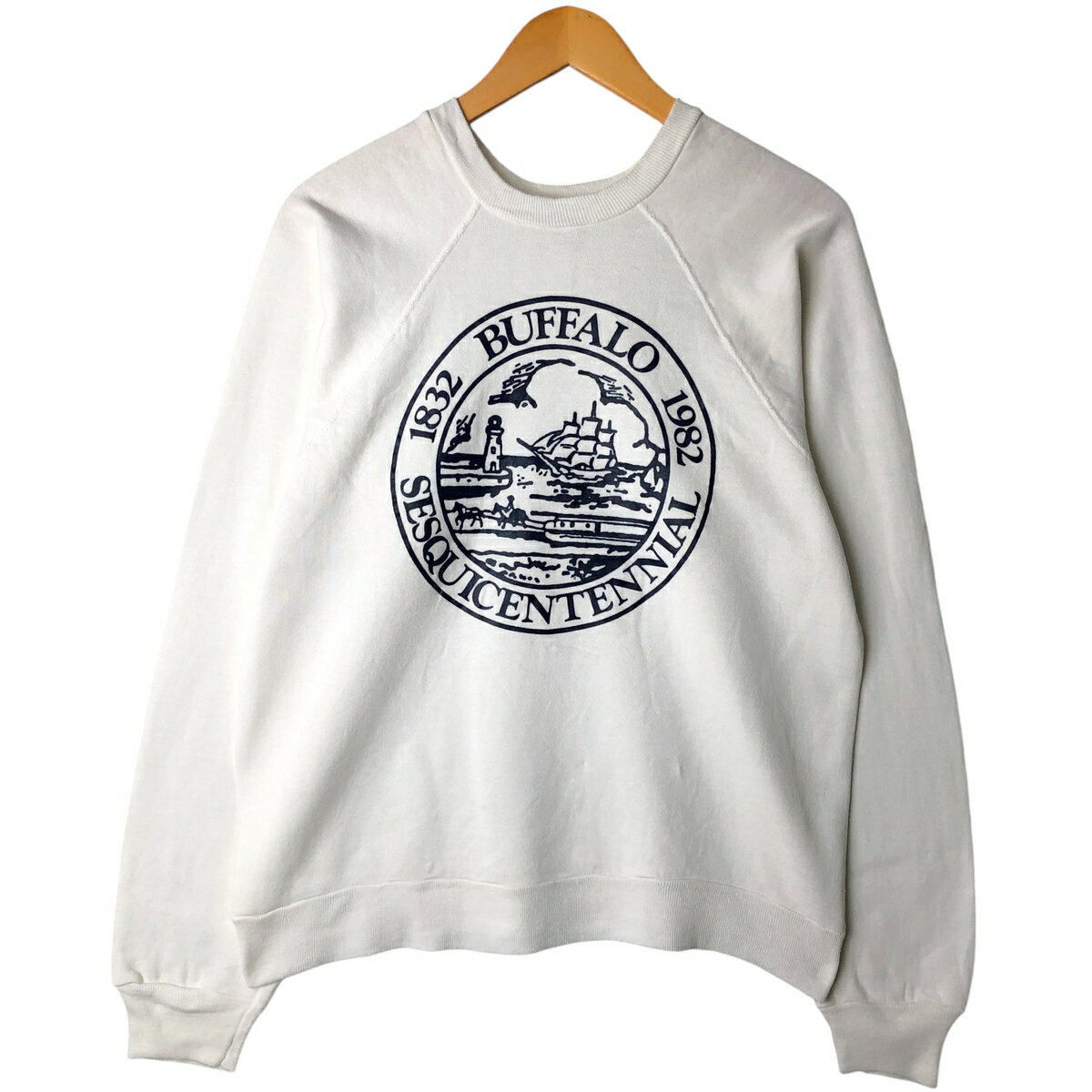 商品詳細 ブランド・UNKNOWN・ 特徴・クルーネック(丸首)・長袖・両面プリント・短丈 ショート丈・ラグランスリーブ・ モデル/形状・プリントスウェットシャツ トレーナー・ 素材・コットン:50%・ポリエステル:50%・ 色・ホワイト系...