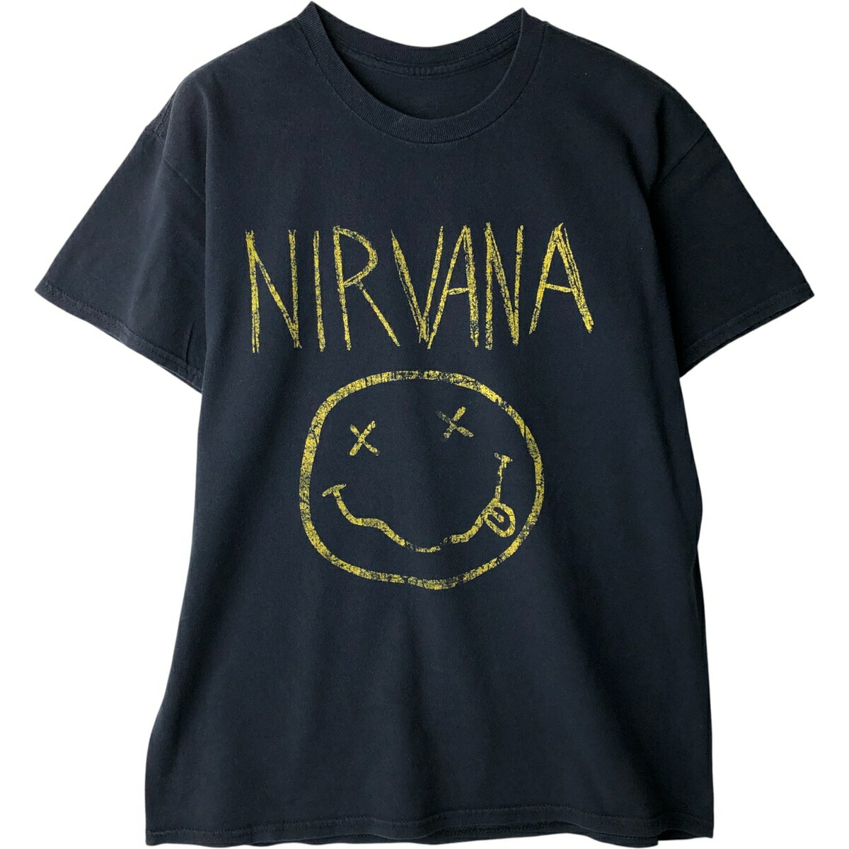 商品詳細 ブランド・UNKNOWN・ 特徴・クルーネック(丸首)・半袖・ロック・ モデル/形状・NIRVANA ニルヴァーナ・バンドTシャツ バンT・ 素材・不明・ 色・ブラック系 黒色・ 柄・プリント・ 生産国・不明・ 年代 サイズ・メンズM・表記サイズ:不明・着丈:63cm・身幅:51.5cm・肩幅:47cm・袖丈:16cm・ コンディション・B・ カテゴリ・メンズ・トップス・Tシャツ・バンドTシャツ・ 商品番号・eaa613444・ 取扱店・ネットショップ・ スタッフコメント品質表示タグが擦れている為、素材・生産国・サイズが不明でございます。NIRVANA ニルヴァーナ バンドTシャツ バンT / メンズM / 商品番号 eaa613444 USEDですので使用感などございますが、まだまだご愛用していただけます。 古着という事をご理解の上ご注文よろしくお願いします。※状態は当社独自の基準です。 着用感表記サイズ着丈身幅肩幅袖丈 メンズM不明(サイズ表記不明ですが、計測値によりメンズM相当です。)63cm51.5cm47cm16cm ※測定値の若干の誤差はご了承下さい。サイズガイドはこちら ブランドUNKNOWN 特徴クルーネック(丸首) / 半袖 / ロック モデル/形状NIRVANA ニルヴァーナ / バンドTシャツ バンT 素材不明 色ブラック系 黒色 柄プリント 生産国不明 年代- カテゴリバンドTシャツ 商品番号eaa613444 取扱店ネットショップ 　　 品質表示タグが擦れている為、素材・生産国・サイズが不明でございます。バンドTシャツの他の商品を見る