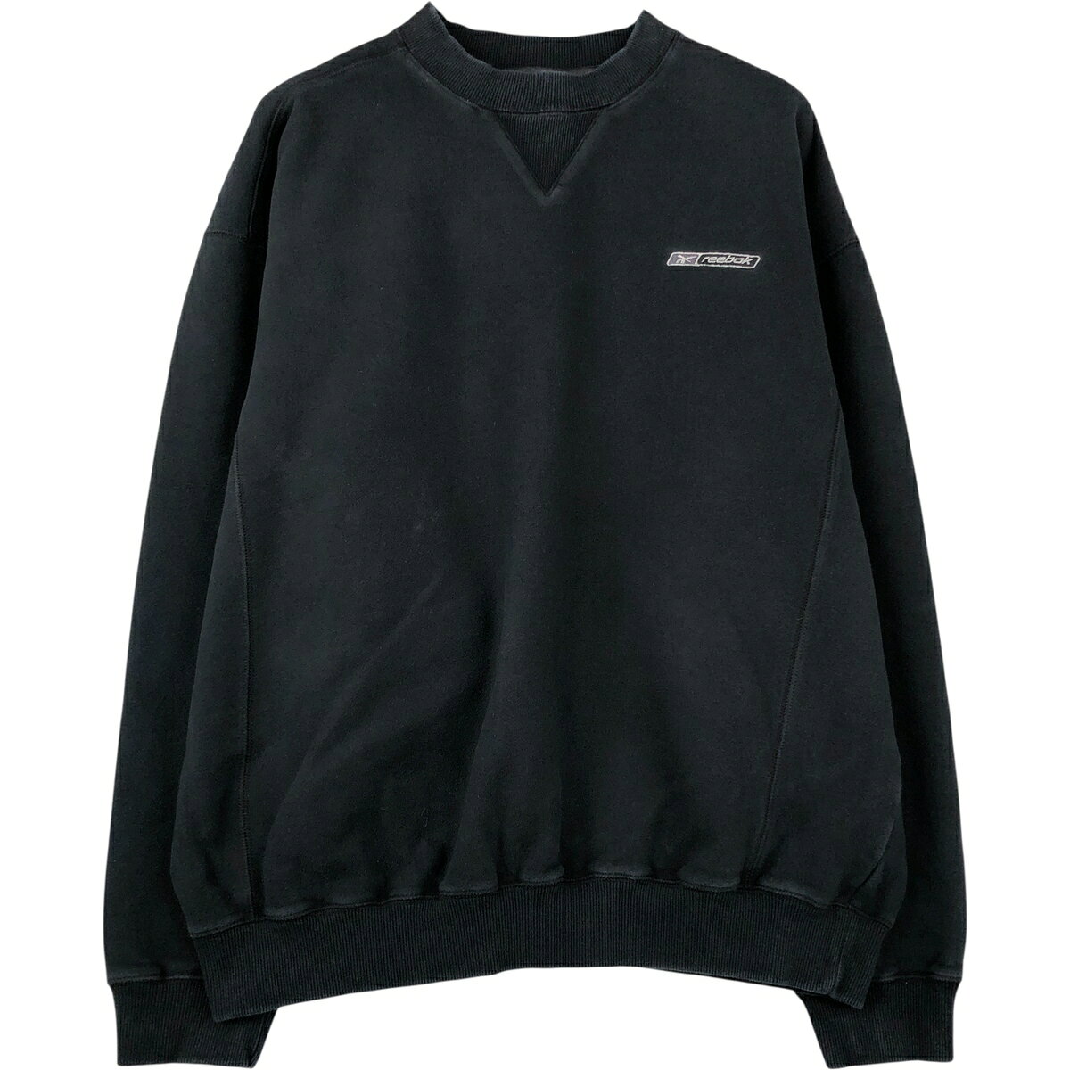 商品詳細 ブランド・Reebok・リーボック・ 特徴・モックネック・長袖・前Vはめ込みガゼット・ モデル/形状・ロゴスウェットシャツ トレーナー・ 素材・コットン:80%・ポリエステル:20%・ 色・ブラック系 黒色・ 柄・無地・ロゴ刺繍・ 生産国・スリランカ製・ 年代 サイズ・メンズXL・表記サイズ:XL・着丈:66.5cm・身幅:67cm・肩幅:62.5cm・袖丈:61cm・ コンディション・C・ カテゴリ・メンズ・トップス・スウェット・トレーナー・ 商品番号・eaa614760・ 取扱店・・ スタッフコメントReebok ロゴスウェットシャツ トレーナー / メンズXL / 商品番号 eaa614760 USEDですので使用感などございますが、まだまだご愛用していただけます。 古着という事をご理解の上ご注文よろしくお願いします。 【状態追記】 ●前、右脇付近に汚れ※状態は当社独自の基準です。 着用感表記サイズ着丈身幅肩幅袖丈 メンズXLXL(※着用感、表記サイズは目安です。)66.5cm67cm62.5cm61cm ※測定値の若干の誤差はご了承下さい。サイズガイドはこちら ブランドReebokリーボック 特徴モックネック / 長袖 / 前Vはめ込みガゼットモデル/形状ロゴスウェットシャツ トレーナー素材コットン:80% / ポリエステル:20%色ブラック系 黒色柄無地 / ロゴ刺繍生産国スリランカ製年代-カテゴリトレーナー商品番号eaa614760取扱店　　 リーボックの他の商品を見るトレーナーの他の商品を見る