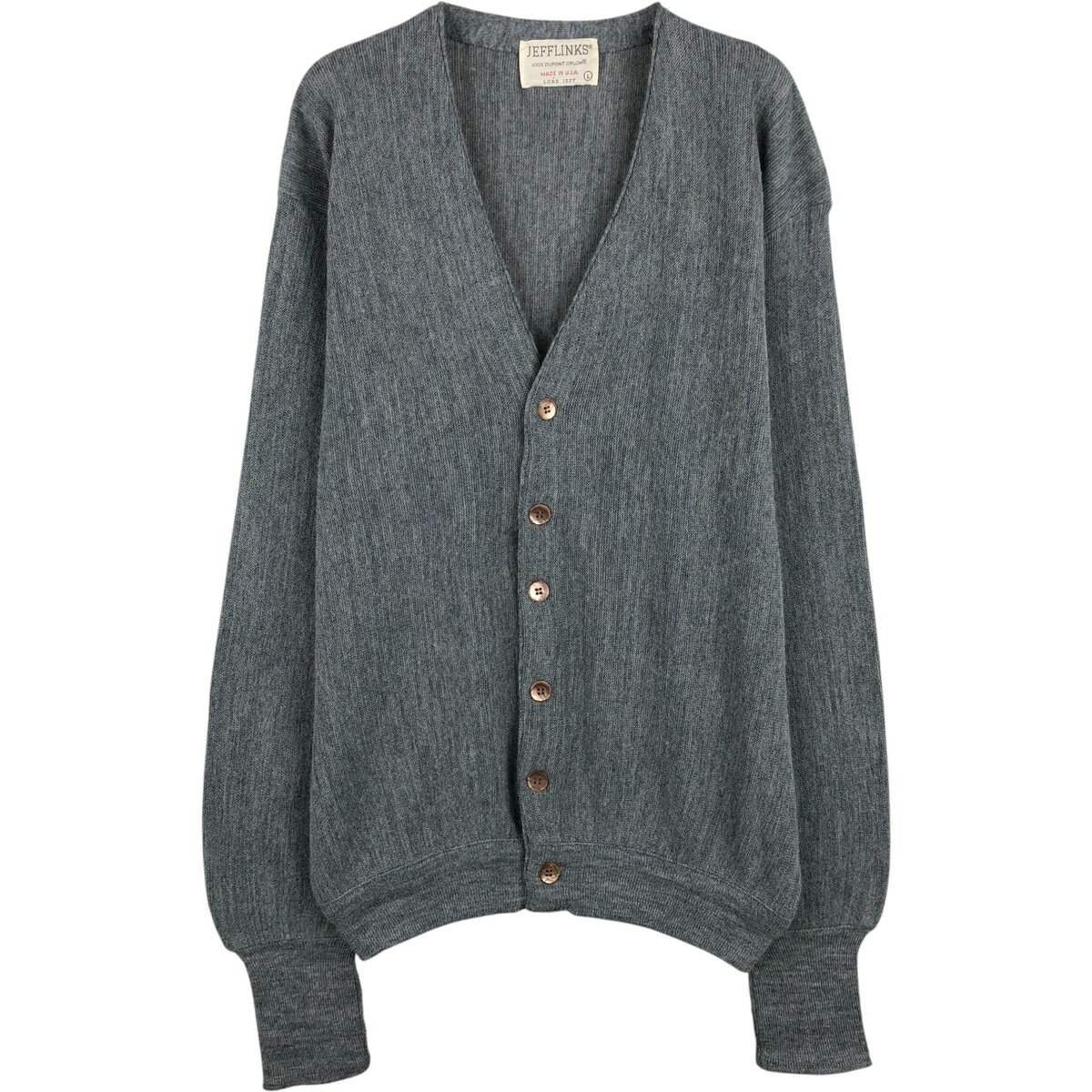 商品詳細 ブランド・Lord Jeff・ 特徴・長袖・ヴィンテージ・ モデル/形状・Jefflinks・アクリルニットカーディガン・ 素材・オーロンアクリル:100%・ 色・グレー系 灰色・ 柄・無地・ 生産国・USA製・ 年代・70年代・ サイズ・表記サイズ:L・着丈:64.5cm・身幅:58.5cm・肩幅:48cm・袖丈:68.5cm・ コンディション・C・ カテゴリ・メンズ・トップス・カーディガン・ 商品番号・eaa617164・ 取扱店・ネットショップ・ スタッフコメントLord Jeff Jefflinks アクリルニットカーディガン / 商品番号 eaa617164 USEDですので使用感などございますが、まだまだご愛用していただけます。 古着という事をご理解の上ご注文よろしくお願いします。 【状態追記】 ●前、前立て第六ボタンにリペア跡※状態は当社独自の基準です。 着用感表記サイズ着丈身幅肩幅袖丈 メンズLL(※着用感、表記サイズは目安です。)64.5cm58.5cm48cm68.5cm ※測定値の若干の誤差はご了承下さい。サイズガイドはこちら ブランドLord Jeff 特徴長袖 / ヴィンテージ モデル/形状Jefflinks / アクリルニットカーディガン 素材オーロンアクリル:100% 色グレー系 灰色 柄無地 生産国USA製 年代70年代 カテゴリカーディガン 商品番号eaa617164 取扱店ネットショップ 　　 Lord Jeffの他の商品を見るカーディガンの他の商品を見る
