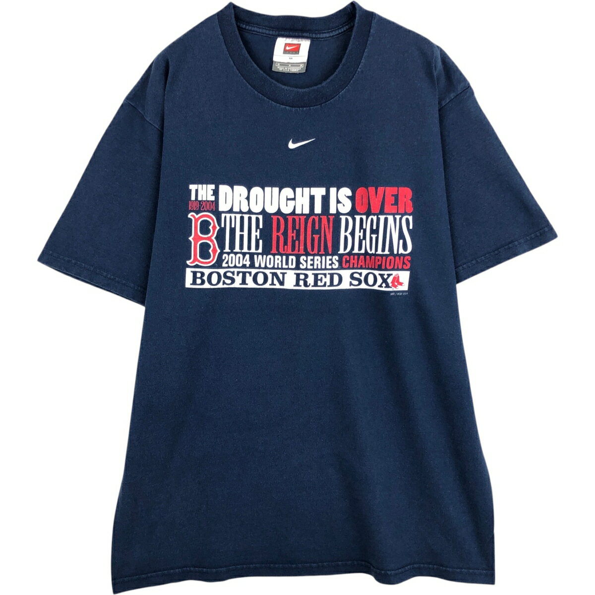 樂天商城 - 古着 00'S ナイキ NIKE TEAM WORLD SERIES CHAMPIONS 2004 スポーツプリントTシャツ メンズM相当 /eaa629711 【中古】 【260405】 ネイビー系 春夏秋