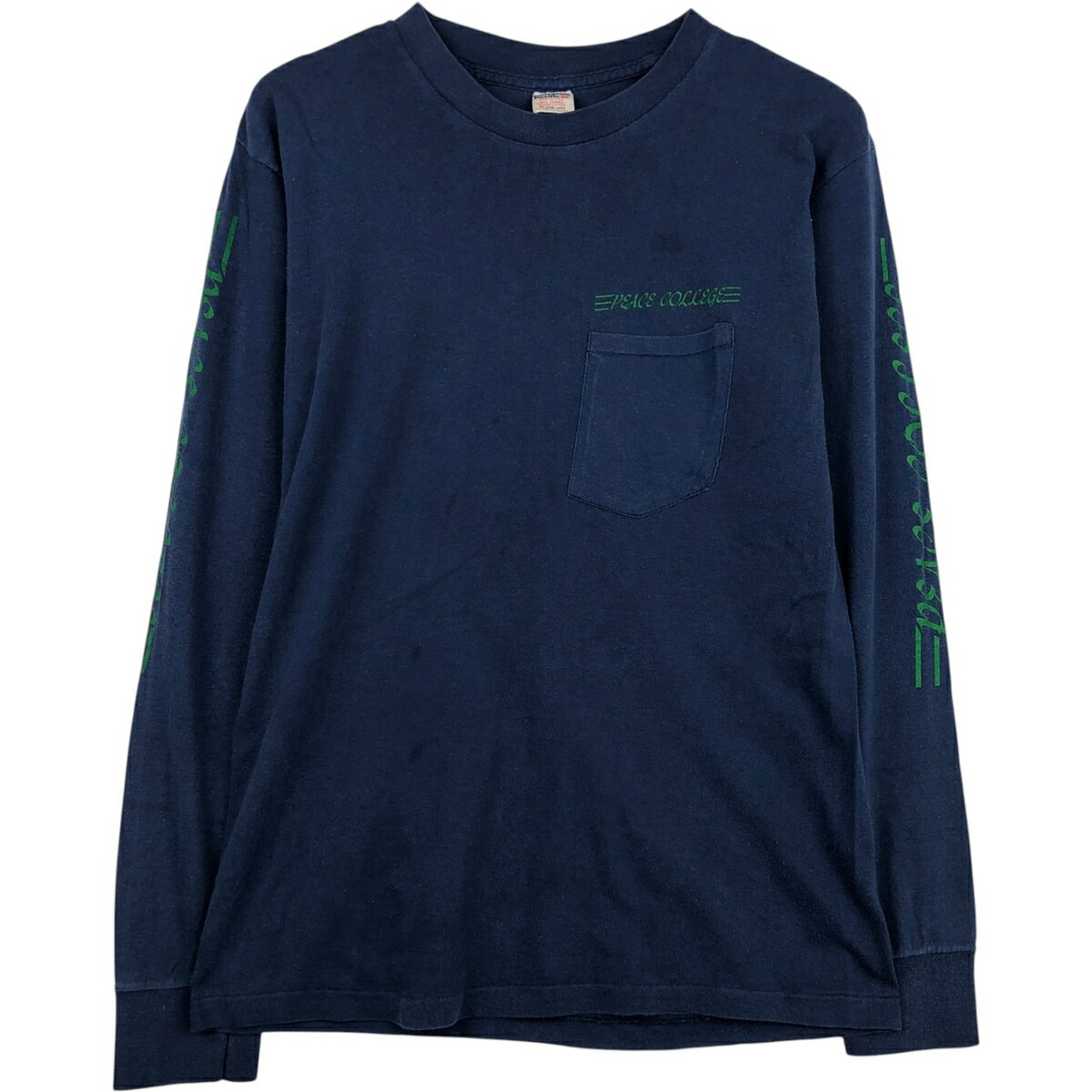 商品詳細 ブランド・Collegiate Pacific・ 特徴・長袖・クルーネック(丸首)・両面プリント・袖プリント・シングルステッチ・ モデル/形状・ロングTシャツ ロンT・ 素材・コットン:100%・ 色・ネイビー系 紺色・ 柄・プリント・ロゴパッチ・ 生産国・USA製・ 年代・80年代・ サイズ・表記サイズ:M(38-40)・着丈:60.5cm・身幅:42.5cm・肩幅:43cm・袖丈:57.5cm・ コンディション・C・ カテゴリ・メンズ・トップス・Tシャツ・長袖Tシャツ・ 商品番号・eaa630659・ 取扱店・ネットショップ・ スタッフコメントCollegiate Pacific ロングTシャツ ロンT / 商品番号 eaa630659 USEDですので使用感などございますが、まだまだご愛用していただけます。 古着という事をご理解の上ご注文よろしくお願いします。 【状態追記】 ●前、胸部から腹部にかけて汚れ ●後、左背中に穴※状態は当社独自の基準です。 着用感表記サイズ着丈身幅肩幅袖丈 メンズMM(38-40)(※着用感、表記サイズは目安です。)60.5cm42.5cm43cm57.5cm ※測定値の若干の誤差はご了承下さい。サイズガイドはこちら ブランドCollegiate Pacific 特徴長袖 / クルーネック(丸首) / 両面プリント / 袖プリント / シングルステッチ モデル/形状ロングTシャツ ロンT 素材コットン:100% 色ネイビー系 紺色 柄プリント / ロゴパッチ 生産国USA製 年代80年代 カテゴリ長袖Tシャツ 商品番号eaa630659 取扱店ネットショップ 　　 Collegiate Pacificの他の商品を見る長袖Tシャツの他の商品を見る