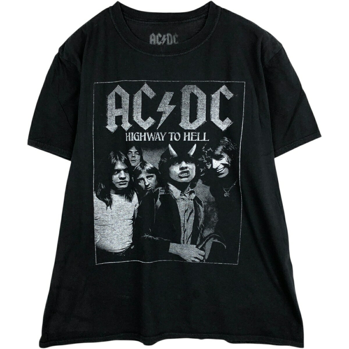 Rakuten - 古着 AC/DC エーシーディーシー バンドTシャツ バンT メンズL相当 /eaa631003 【中古】 【260405】 ブラック系 春夏秋