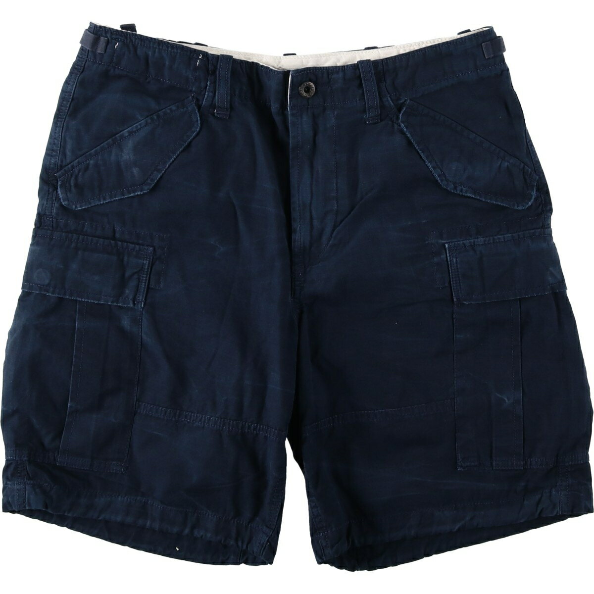 商品詳細 ブランド・Ralph Lauren・ラルフローレン・ 特徴・カーゴポケット・ジッパーフライ・ モデル/形状・POLO RALPH LAUREN CLASSIC FIT9・カーゴショーツ ショートパンツ・ 素材・コットン:100%・ 色・ネイビー系 紺色・ 柄・無地・ロゴパッチ・ 生産国・インド製・ 年代 サイズ・メンズw33・表記サイズ:32・ウエスト:84cm・股上:29.5cm・股下:20cm・裾周り:58cm・ コンディション・B・ カテゴリ・メンズ・ボトムス・ショートパンツ・カーゴショートパンツ・ 商品番号・eaa633367・ 取扱店・・ スタッフコメントRalph Lauren POLO RALPH LAUREN CLASSIC FIT9 カーゴショーツ ショートパンツ / メンズw33 / 商品番号 eaa633367 USEDですので使用感などございますが、まだまだご愛用していただけます。 古着という事をご理解の上ご注文よろしくお願いします。※状態は当社独自の基準です。 着用感表記サイズウエスト股上股下裾周り メンズw3332(サイズ表記32ですが、計測値&着用感でメンズw33相当です)84cm29.5cm20cm58cm ※測定値の若干の誤差はご了承下さい。サイズガイドはこちら ブランドRalph Laurenラルフローレン 特徴カーゴポケット / ジッパーフライモデル/形状POLO RALPH LAUREN CLASSIC FIT9 / カーゴショーツ ショートパンツ素材コットン:100%色ネイビー系 紺色柄無地 / ロゴパッチ生産国インド製年代-カテゴリカーゴショートパンツ商品番号eaa633367取扱店　　 ラルフローレンの他の商品を見るカーゴショートパンツの他の商品を見る