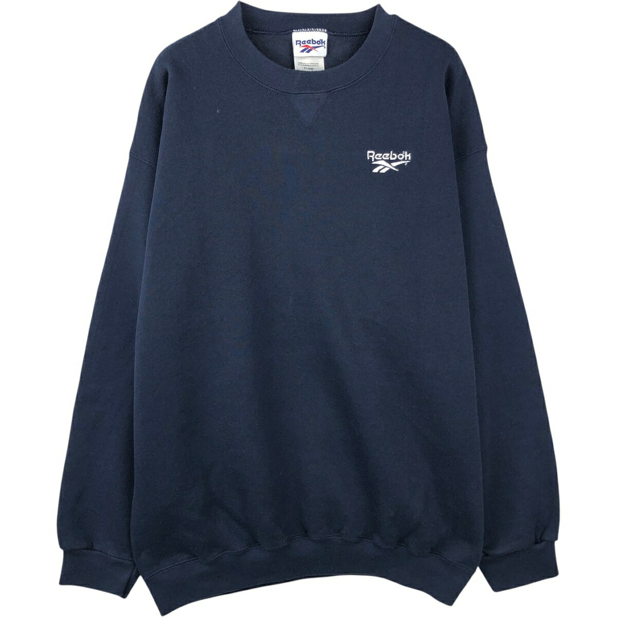 商品詳細 ブランド・Reebok・リーボック・ 特徴・クルーネック(丸首)・長袖・前Vガゼット・ヴィンテージ・ モデル/形状・ワンポイントロゴスウェットシャツ トレーナー・ 素材・コットン:50%・ポリエステル:50%・ 色・ネイビー系 紺色・ 柄・無地・ロゴ刺繍・ 生産国・USA製・ 年代・90年代・ サイズ・メンズXL・表記サイズ:X-Large・着丈:73.5cm・身幅:61cm・肩幅:59cm・袖丈:59.5cm・ コンディション・C・ カテゴリ・メンズ・トップス・スウェット・トレーナー・ 商品番号・eaa635014・ 取扱店・・ スタッフコメントReebok ワンポイントロゴスウェットシャツ トレーナー / メンズXL / 商品番号 eaa635014 USEDですので使用感などございますが、まだまだご愛用していただけます。 古着という事をご理解の上ご注文よろしくお願いします。 【状態追記】 ●前、腹部・左裾に汚れ・シミ ●後、左右腕にシミ・汚れ※状態は当社独自の基準です。 着用感表記サイズ着丈身幅肩幅袖丈 メンズXLX-Large(※着用感、表記サイズは目安です。)73.5cm61cm59cm59.5cm ※測定値の若干の誤差はご了承下さい。サイズガイドはこちら ブランドReebokリーボック 特徴クルーネック(丸首) / 長袖 / 前Vガゼット / ヴィンテージモデル/形状ワンポイントロゴスウェットシャツ トレーナー素材コットン:50% / ポリエステル:50%色ネイビー系 紺色柄無地 / ロゴ刺繍生産国USA製年代90年代カテゴリトレーナー商品番号eaa635014取扱店　　 リーボックの他の商品を見るトレーナーの他の商品を見る