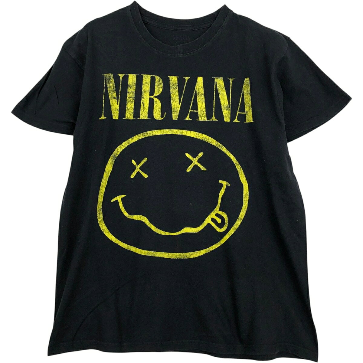 商品詳細 ブランド・UNKNOWN・ 特徴・クルーネック(丸首)・半袖・ロック・ モデル/形状・NIRVANA ニルヴァーナ・バンドTシャツ バンT・ 素材・不明・ 色・ブラック系 黒色・ 柄・プリント・ 生産国・不明・ 年代 サイズ・メンズM・表記サイズ:S/M・着丈:63cm・身幅:51.5cm・肩幅:44.5cm・袖丈:17.5cm・ コンディション・C・ カテゴリ・メンズ・トップス・Tシャツ・バンドTシャツ・ 商品番号・eaa635347・ 取扱店・・ スタッフコメント品質タグ擦れの為、一部詳細不明です。素材はおそらくコットンと思われます。NIRVANA ニルヴァーナ バンドTシャツ バンT / メンズM / 商品番号 eaa635347 USEDですので使用感などございますが、まだまだご愛用していただけます。 古着という事をご理解の上ご注文よろしくお願いします。 【状態追記】 ●前、襟ぐり・胸に汚れ　襟ぐり伸び※状態は当社独自の基準です。 着用感表記サイズ着丈身幅肩幅袖丈 メンズMS/M(※着用感、表記サイズは目安です。)63cm51.5cm44.5cm17.5cm ※測定値の若干の誤差はご了承下さい。サイズガイドはこちら ブランドUNKNOWN 特徴クルーネック(丸首) / 半袖 / ロックモデル/形状NIRVANA ニルヴァーナ / バンドTシャツ バンT素材不明色ブラック系 黒色柄プリント生産国不明年代-カテゴリバンドTシャツ商品番号eaa635347取扱店　　 品質タグ擦れの為、一部詳細不明です。素材はおそらくコットンと思われます。バンドTシャツの他の商品を見る