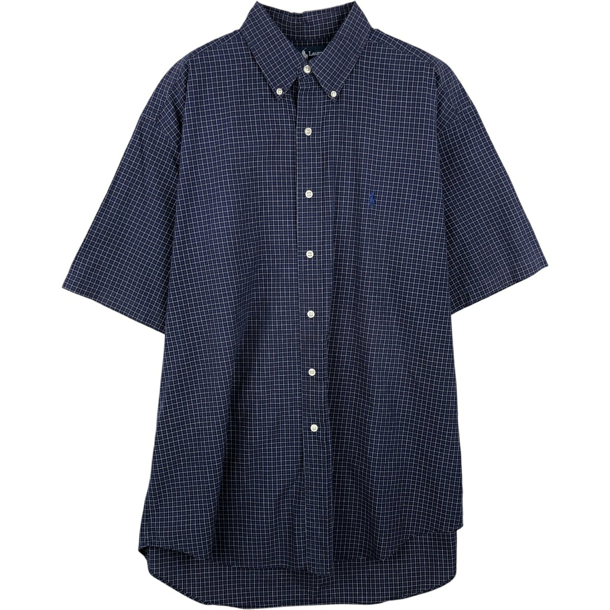 商品詳細 ブランド・Ralph Lauren・ラルフローレン・ 特徴・ボタンダウン・半袖・ モデル/形状・BLAKE・半袖 ボタンダウン チェックシャツ・ 素材・コットン:100%・ 色・ネイビー系 紺色・ホワイト系 白色・ブルー系 青色・ 柄・チェック柄・ワンポイント・ 生産国・フィリピン製・ 年代 サイズ・メンズL・表記サイズ:L・着丈:85.5cm・身幅:62.5cm・肩幅:54cm・袖丈:27cm・ コンディション・B・ カテゴリ・メンズ・トップス・半袖シャツ・半袖ボタンダウンシャツ・ 商品番号・eaa643947・ 取扱店・・ スタッフコメントRalph Lauren BLAKE 半袖 ボタンダウン チェックシャツ / メンズL / 商品番号 eaa643947 USEDですので使用感などございますが、まだまだご愛用していただけます。 古着という事をご理解の上ご注文よろしくお願いします。※状態は当社独自の基準です。 着用感表記サイズ着丈身幅肩幅袖丈 メンズLL(※着用感、表記サイズは目安です。)85.5cm62.5cm54cm27cm ※測定値の若干の誤差はご了承下さい。サイズガイドはこちら ブランドRalph Laurenラルフローレン 特徴ボタンダウン / 半袖モデル/形状BLAKE / 半袖 ボタンダウン チェックシャツ素材コットン:100%色ネイビー系 紺色 / ホワイト系 白色 / ブルー系 青色柄チェック柄 / ワンポイント生産国フィリピン製年代-カテゴリ半袖ボタンダウンシャツ商品番号eaa643947取扱店　　 ラルフローレンの他の商品を見る半袖ボタンダウンシャツの他の商品を見る