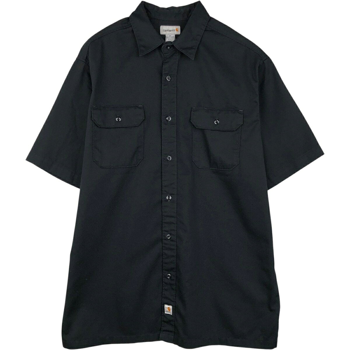 商品詳細 ブランド・Carhartt・カーハート・ 特徴・レギュラーカラー・半袖・ボックスシャツ・フラップポケット・ モデル/形状・半袖 ワークシャツ・ 素材・ポリエステル:65%・コットン:35%・ 色・ブラック系 黒色・ 柄・無地・ロゴパッチ・ 生産国・ニカラグア製・ 年代 サイズ・メンズXL・表記サイズ:XL・着丈:80.5cm・身幅:56.5cm・肩幅:52cm・袖丈:28cm・ コンディション・B・ カテゴリ・メンズ・トップス・半袖シャツ・その他半袖シャツ・ 商品番号・eaa658066・ 取扱店・・ スタッフコメントCarhartt 半袖 ワークシャツ / メンズXL / 商品番号 eaa658066 USEDワークアイテムですので使用感などございますが、まだまだご愛用していただけます。 古着という事をご理解の上ご注文よろしくお願いします。※状態は当社独自の基準です。 着用感表記サイズ着丈身幅肩幅袖丈 メンズXLXL(※着用感、表記サイズは目安です。)80.5cm56.5cm52cm28cm ※測定値の若干の誤差はご了承下さい。サイズガイドはこちら ブランドCarharttカーハート 特徴レギュラーカラー / 半袖 / ボックスシャツ / フラップポケットモデル/形状半袖 ワークシャツ素材ポリエステル:65% / コットン:35%色ブラック系 黒色柄無地 / ロゴパッチ生産国ニカラグア製年代-カテゴリその他半袖シャツ商品番号eaa658066取扱店　　 カーハートの他の商品を見るその他半袖シャツの他の商品を見る