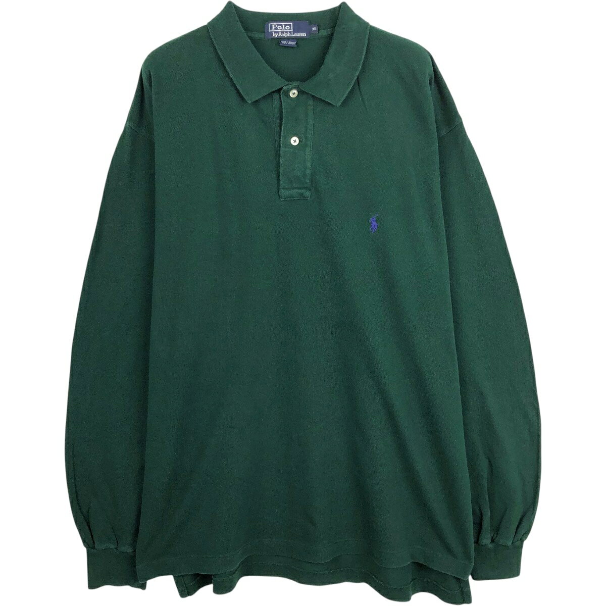 商品詳細 ブランド・Ralph Lauren・ラルフローレン・ 特徴・レギュラーカラー・長袖・ モデル/形状・POLO by Ralph Lauren・長袖 ポロシャツ・ 素材・コットン:100%・ 色・グリーン系 濃緑・ 柄・無地・ワンポイント・ 生産国・ボリビア製・ 年代 サイズ・メンズXL・表記サイズ:XL・着丈:77cm・身幅:65cm・肩幅:53.5cm・袖丈:65.5cm・ コンディション・C・ カテゴリ・メンズ・トップス・ポロシャツ・無地ポロシャツ・ 商品番号・eaa662530・ 取扱店・・ スタッフコメントRalph Lauren POLO by Ralph Lauren 長袖 ポロシャツ / メンズXL / 商品番号 eaa662530 USEDですので使用感などございますが、まだまだご愛用していただけます。 古着という事をご理解の上ご注文よろしくお願いします。 【状態追記】 ●全体に毛羽立ち※状態は当社独自の基準です。 着用感表記サイズ着丈身幅肩幅袖丈 メンズXLXL(※着用感、表記サイズは目安です。)77cm65cm53.5cm65.5cm ※測定値の若干の誤差はご了承下さい。サイズガイドはこちら ブランドRalph Laurenラルフローレン 特徴レギュラーカラー / 長袖モデル/形状POLO by Ralph Lauren / 長袖 ポロシャツ素材コットン:100%色グリーン系 濃緑柄無地 / ワンポイント生産国ボリビア製年代-カテゴリ無地ポロシャツ商品番号eaa662530取扱店　　 ラルフローレンの他の商品を見る無地ポロシャツの他の商品を見る