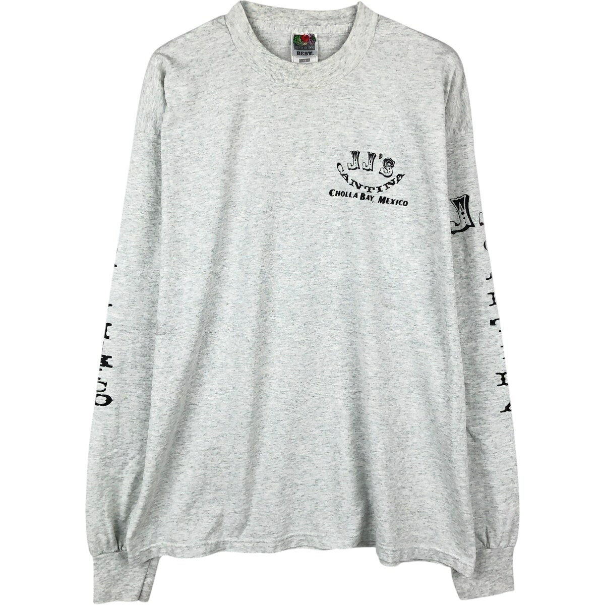 商品詳細 ブランド・FRUIT OF THE LOOM・フルーツオブザルーム・ 特徴・長袖・クルーネック(丸首)・ヴィンテージ・袖プリント・ モデル/形状・BEST・ロングTシャツ ロンT・ 素材・コットン:50%・ポリエステル:50%・ 色・ホワイト系 白色・ 柄・プリント・ 生産国・USA製・ 年代・90年代・ サイズ・表記サイズ:XL・着丈:70cm・身幅:59cm・肩幅:53.5cm・袖丈:64.5cm・ コンディション・C・ カテゴリ・メンズ・トップス・Tシャツ・長袖Tシャツ・ 商品番号・eaa671424・ 取扱店・ネットショップ・ スタッフコメントFRUIT OF THE LOOM BEST ロングTシャツ ロンT / 商品番号 eaa671424 USEDですので使用感などございますが、まだまだご愛用していただけます。 古着という事をご理解の上ご注文よろしくお願いします。 【状態追記】 ●前、襟・両脇・腹部・左袖先・右腕に汚れ ●後、左脇・左袖先に汚れ ●内、襟・両脇・袖先に汚れ※状態は当社独自の基準です。 着用感表記サイズ着丈身幅肩幅袖丈 メンズXLXL(※着用感、表記サイズは目安です。)70cm59cm53.5cm64.5cm ※測定値の若干の誤差はご了承下さい。サイズガイドはこちら ブランドFRUIT OF THE LOOMフルーツオブザルーム 特徴長袖 / クルーネック(丸首) / ヴィンテージ / 袖プリント モデル/形状BEST / ロングTシャツ ロンT 素材コットン:50% / ポリエステル:50% 色ホワイト系 白色 柄プリント 生産国USA製 年代90年代 カテゴリ長袖Tシャツ 商品番号eaa671424 取扱店ネットショップ 　　 フルーツオブザルームの他の商品を見る長袖Tシャツの他の商品を見る