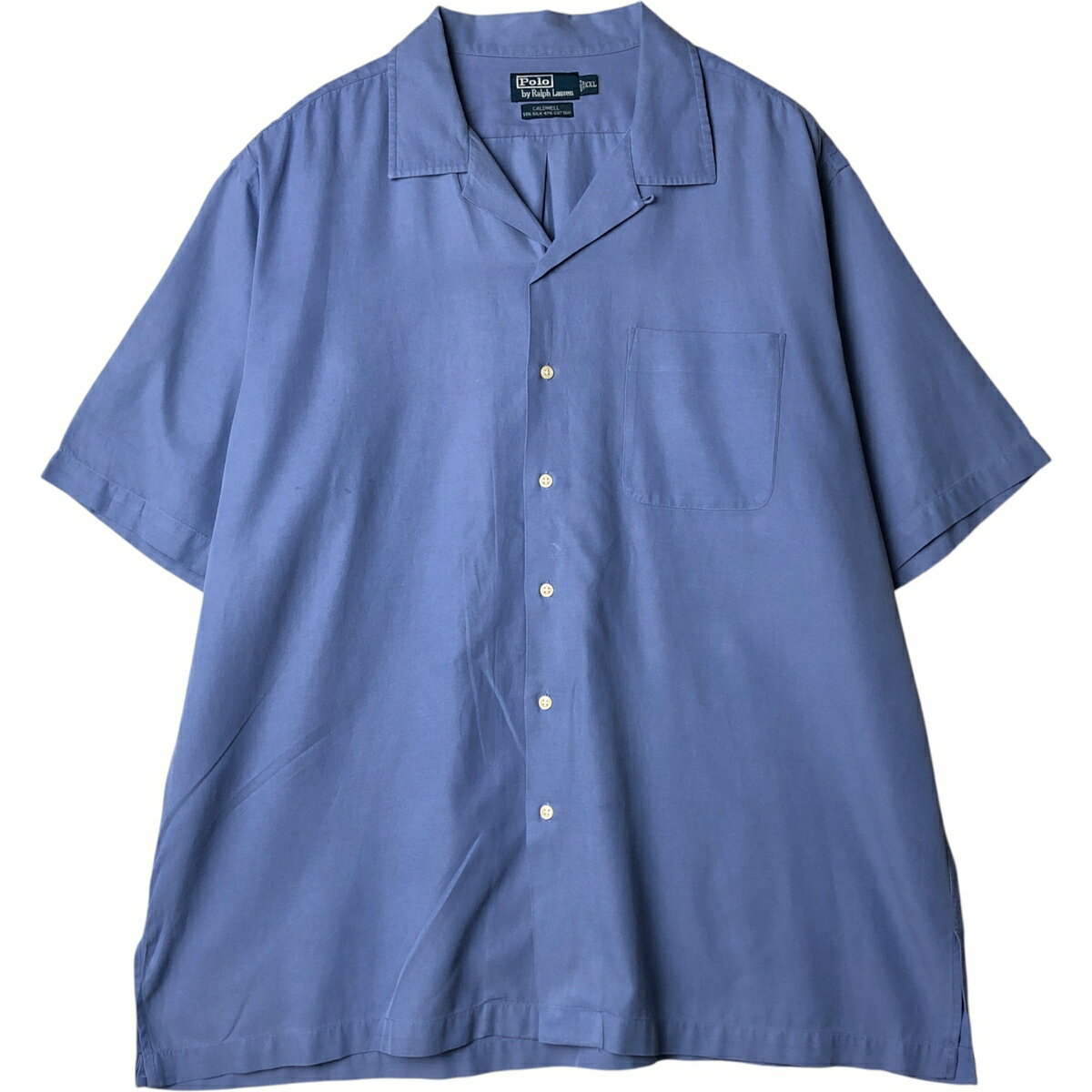 商品詳細 ブランド・Ralph Lauren・ラルフローレン・ 特徴・オープンカラー・半袖・ボックスシャツ・ モデル/形状・CALDWELL・半袖 オープンカラー シルクシャツ・ 素材・シルク:53%・コットン:47%・ 色・ブルー系 水色・ 柄・無地・ワンポイント・ 生産国・中国製・ 年代 サイズ・表記サイズ:XXL・着丈:82.5cm・身幅:73cm・肩幅:56cm・袖丈:31cm・ コンディション・C・ カテゴリ・メンズ・トップス・半袖シャツ・その他半袖シャツ・ 商品番号・evb029807・ 取扱店・ネットショップ・ スタッフコメントRalph Lauren CALDWELL 半袖 オープンカラー シルクシャツ / 商品番号 evb029807 USEDですので使用感などございますが、まだまだご愛用していただけます。 古着という事をご理解の上ご注文よろしくお願いします。 【状態追記】 ●前、右脇・胸に汚れ ●後、右脇に汚れ ●腹部、内側に汚れ ●両脇、内側に制汗剤残り※状態は当社独自の基準です。 着用感表記サイズ着丈身幅肩幅袖丈 メンズXXLXXL(※着用感、表記サイズは目安です。)82.5cm73cm56cm31cm ※測定値の若干の誤差はご了承下さい。サイズガイドはこちら ブランドRalph Laurenラルフローレン 特徴オープンカラー / 半袖 / ボックスシャツ モデル/形状CALDWELL / 半袖 オープンカラー シルクシャツ 素材シルク:53% / コットン:47% 色ブルー系 水色 柄無地 / ワンポイント 生産国中国製 年代- カテゴリその他半袖シャツ 商品番号evb029807 取扱店ネットショップ 　　 ラルフローレンの他の商品を見るその他半袖シャツの他の商品を見る
