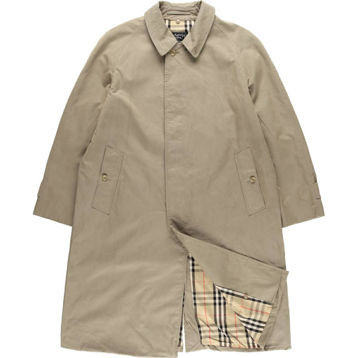 商品詳細 ブランド・Burberry's・バーバリー・ 特徴・薄手・チェック柄ライナー・フルボタン・コットン100%・付属ライナーなし・ モデル/形状・ステンカラーコート バルマカーンコート・ 素材・コットン:100%・ 色・ベージュ系・ 柄・無地・ 生産国・英国製・ 年代 サイズ・メンズL・表記サイズ:REG 52・着丈:109.5cm・身幅:63cm・裄丈:80.5cm・袖丈(脇下計測):44.5cm・ コンディション・C・ カテゴリ・メンズ・アウター・コート・ステンカラーコート・ 商品番号・evb031436・ 取扱店・・ スタッフコメントBurberry's ステンカラーコート バルマカーンコート / メンズL / 商品番号 evb031436 USEDですので使用感などございますが、まだまだご愛用していただけます。 古着という事をご理解の上ご注文よろしくお願いします。 【状態追記】 ●付属ライナー欠損 ●前、左襟・左腹部・左裾・左腕に汚れ ●後、左腕・右袖先に汚れ　左右袖先に擦れ ●内側、左腕にリペア跡 ●前内側、胸から腹部前立て下に汚れ ●前内側、左腹部に汚れ・擦れ※状態は当社独自の基準です。 着用感表記サイズ着丈身幅裄丈袖丈(脇下計測) メンズLREG 52(サイズ表記YOUTH ですが、計測値&着用感でメンズL相当です)109.5cm63cm80.5cm44.5cm ※測定値の若干の誤差はご了承下さい。サイズガイドはこちら ブランドBurberry'sバーバリー 特徴薄手 / チェック柄ライナー / フルボタン / コットン100% / 付属ライナーなしモデル/形状ステンカラーコート バルマカーンコート素材コットン:100%色ベージュ系柄無地生産国英国製年代-カテゴリステンカラーコート商品番号evb031436取扱店　　 バーバリーの他の商品を見るステンカラーコートの他の商品を見る