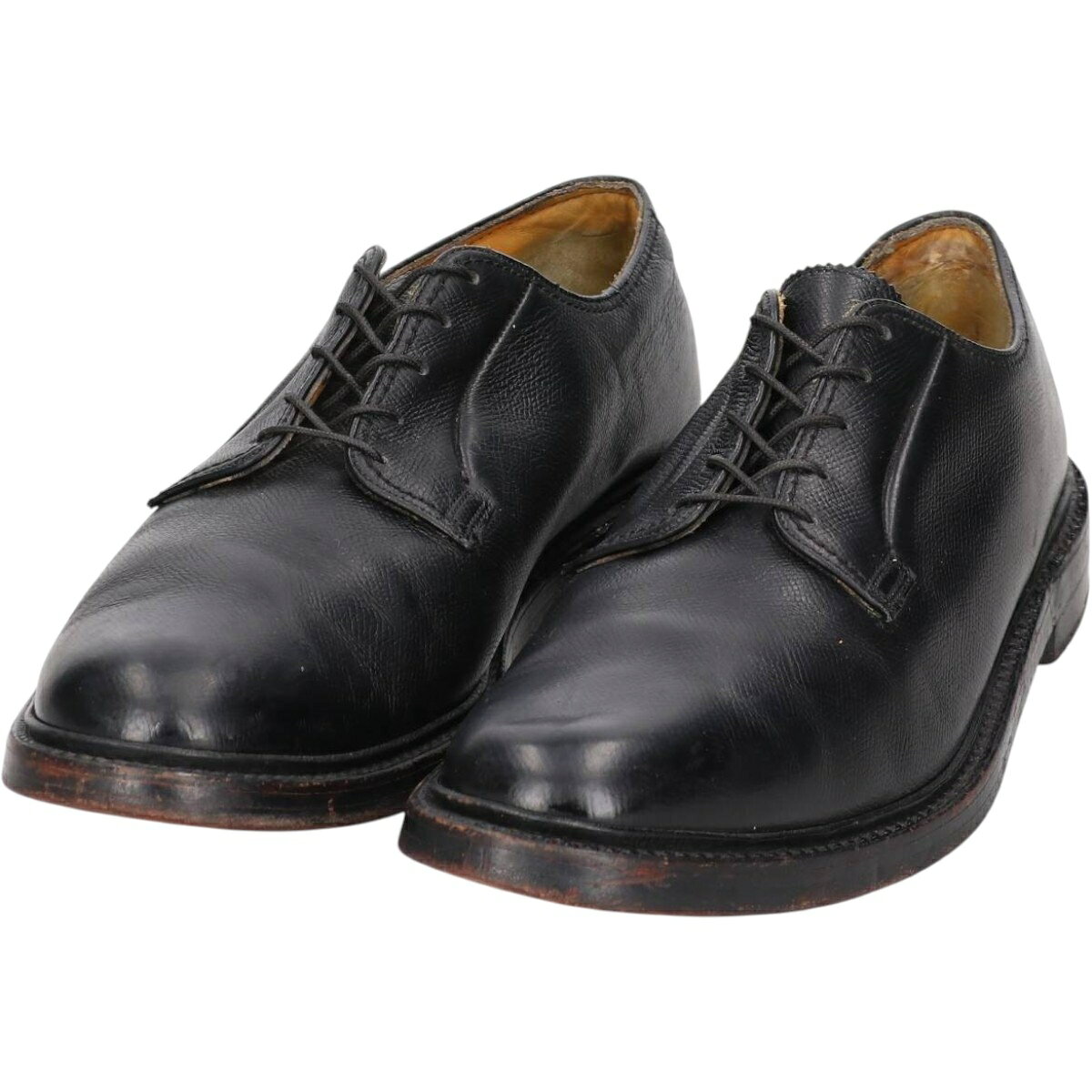 商品詳細 ブランド・Florsheim・フローシャイム・ 特徴 モデル/形状・IMPERIAL インペリアル・プレーントゥシューズ・ 素材・不明・ 色・ブラック系 黒色・ 柄・無地・ 生産国・不明・ 年代 サイズ・メンズ27.5cm・表記サイズ:9 1/2 D・ヒール高さ:2.5cm・アウトソール:31.5cm・アウトソール最大幅:11.5cm・ コンディション・C・ カテゴリ・シューズ・レザーシューズ・プレーントゥ・ 商品番号・saa017179・ 取扱店・・ スタッフコメント写真では捉えきれない程度の、薄い擦れや微細な小傷は割愛させて頂いております。表記擦れの為、詳細不明です。素材はおそらく本革レザーかと思われます。Florsheim IMPERIAL インペリアル プレーントゥシューズ / メンズ27.5cm / 商品番号 saa017179 USEDですのでキズやシミ、履きじわ、アウトソールの減り、薄汚れ等がございますがご使用頂く上で問題ないと判断した物については写真や記載を省略しております。その商品の持つ雰囲気や味として、古着という事をご理解頂いた上でご注文お願い致します。 【状態追記】 ●両足、ヒールカウンター(内)に汚れ ●両足内側部、レースステイ裏に汚れ ●両足外側部、レースステイ裏に汚れ ●左足外側部、ソールに汚れ ●右足アウトソール、シール跡あり※状態は当社独自の基準です。 着用感表記サイズヒール高さアウトソールアウトソール最大幅 メンズ27.5cm9 1/2 D(※甲の高さや横幅には個人差がありますので着用感は目安となっております。)2.5cm31.5cm11.5cm ※測定値の若干の誤差はご了承下さい。サイズガイドはこちら ブランドFlorsheimフローシャイム 特徴-モデル/形状IMPERIAL インペリアル / プレーントゥシューズ素材不明色ブラック系 黒色柄無地生産国不明年代-カテゴリプレーントゥ商品番号saa017179取扱店　　 写真では捉えきれない程度の、薄い擦れや微細な小傷は割愛させて頂いております。表記擦れの為、詳細不明です。素材はおそらく本革レザーかと思われます。フローシャイムの他の商品を見るプレーントゥの他の商品を見る
