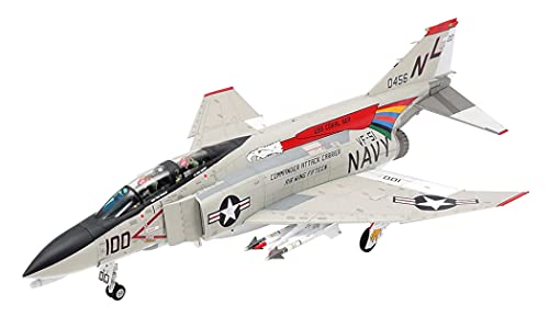 タミヤ 1/48 航空機シリーズ No.121 マクダネル ダグラス F-4B ファントムII プラモデル 61121【沖縄県へ発送不可です】