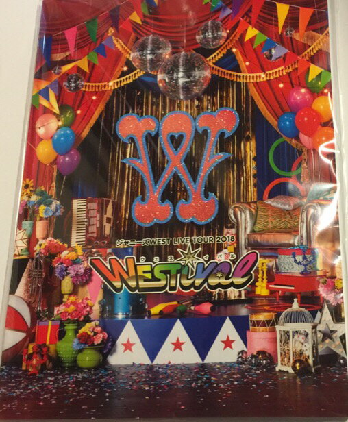 【新品】 ジャニーズWEST・2018・【パンフレット】・・LIVE TOUR 2018 WESTival. ・・ ☆最新コンサート会場販売グッズ