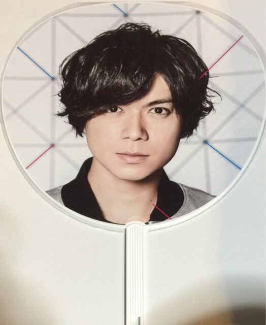 【新品】 NEWS・【公式うちわ】・加藤シゲアキ・・NEWS LIVE TOUR 2019 WORLDISTA ・・最新コンサート会場販売グッズ