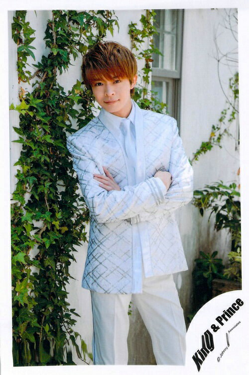 【新品】 King & Prince ”2018”・【公式写真】・・岸優太・First Concert ショット・ 最新ジャニショ♡