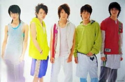 【中古】KAT-TUN (カトゥーン)【ポスター】 集合 ・2005　☆【サイズ】　61.5×91.5cm (kat-tunコンサートグッズ)