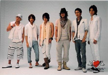 ☆ジャニーズ公式グッズ☆ KAT-TUN・【公式写真】・・集合・・ 2009 　 ・写真サイズのスリーブに入れて保管・スリーブのまま発送いたします。 ・大変綺麗な状態です&nbsp;&nbsp;&nbsp;&nbsp;&nbsp;&nbsp...