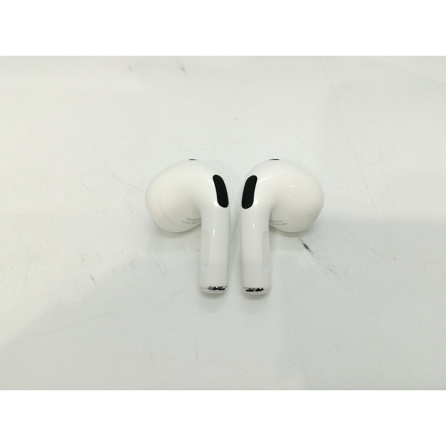 【中古】Apple AirPods（