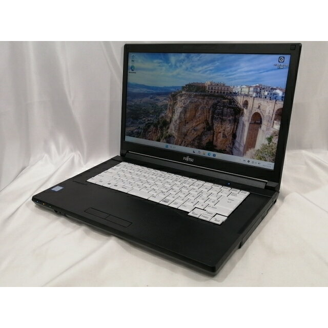 【中古】Fujitsu LIFEBOOK A579/C 【i3-8145U 8G 128G(SSD) DVD-ROM 1GbE WiFi 15LCD(1366x768)】【大..