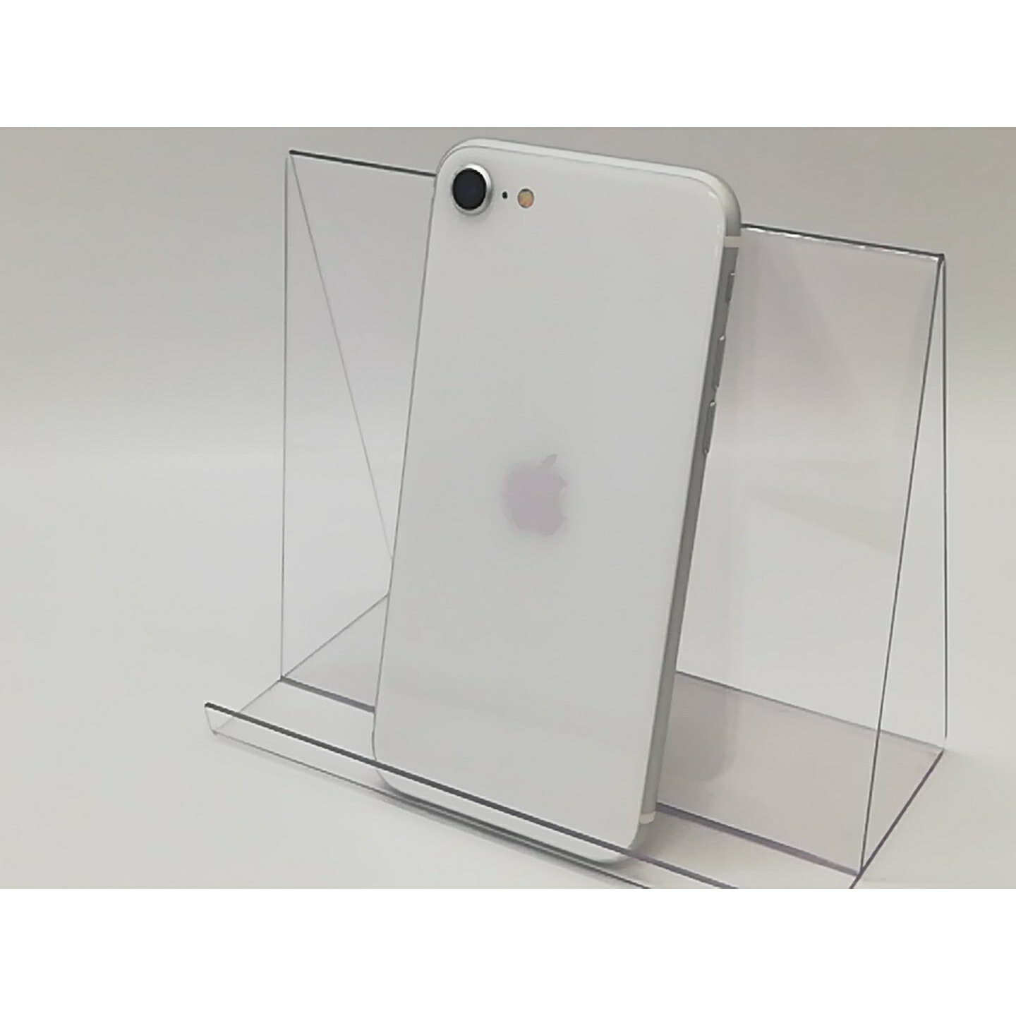 【中古】Apple au 【SIMロック解除済み】 iPhone SE(第2世代) 64GB ホワイト MHGQ3J/A(後期型番)【大宮東口】保証期間1ヶ月【ランクC】