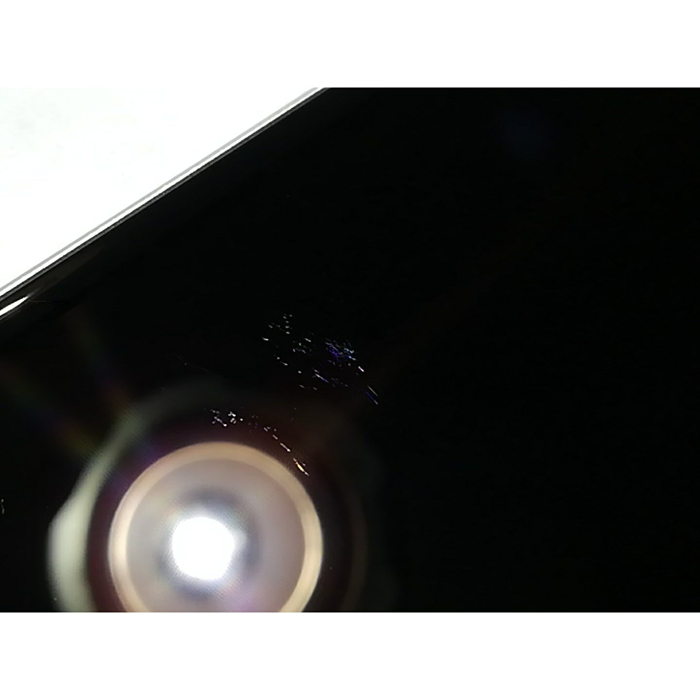 【中古】Apple au 【SIMロック解除済み】 iPhone SE（第2世代） 128GB ホワイト MXD12J/A【大宮東口】保証期間1ヶ月【ランクB】