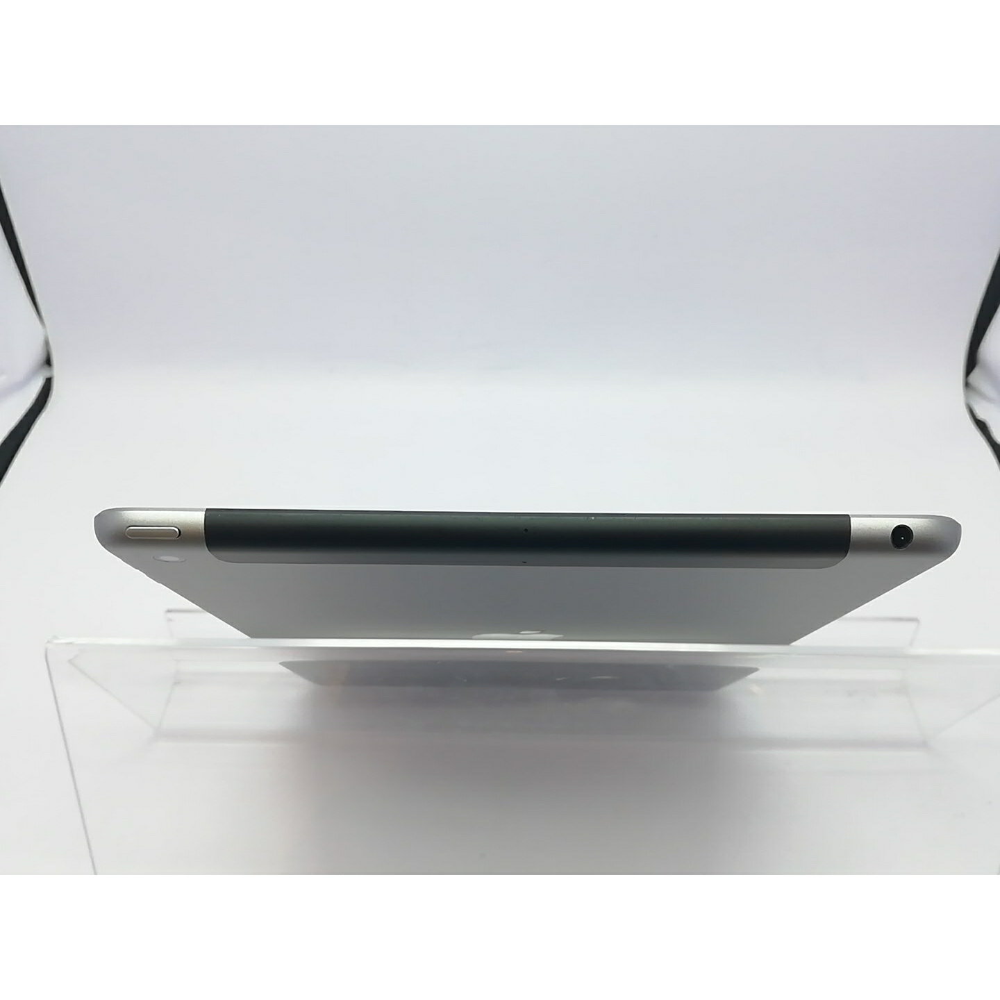 【中古】Apple au 【SIMロック解除済み】 iPad（第6世代/2018） 32GB スペースグレイ MR6N2J/A【立川フロム中武】保証期間1ヶ月【ランクA】