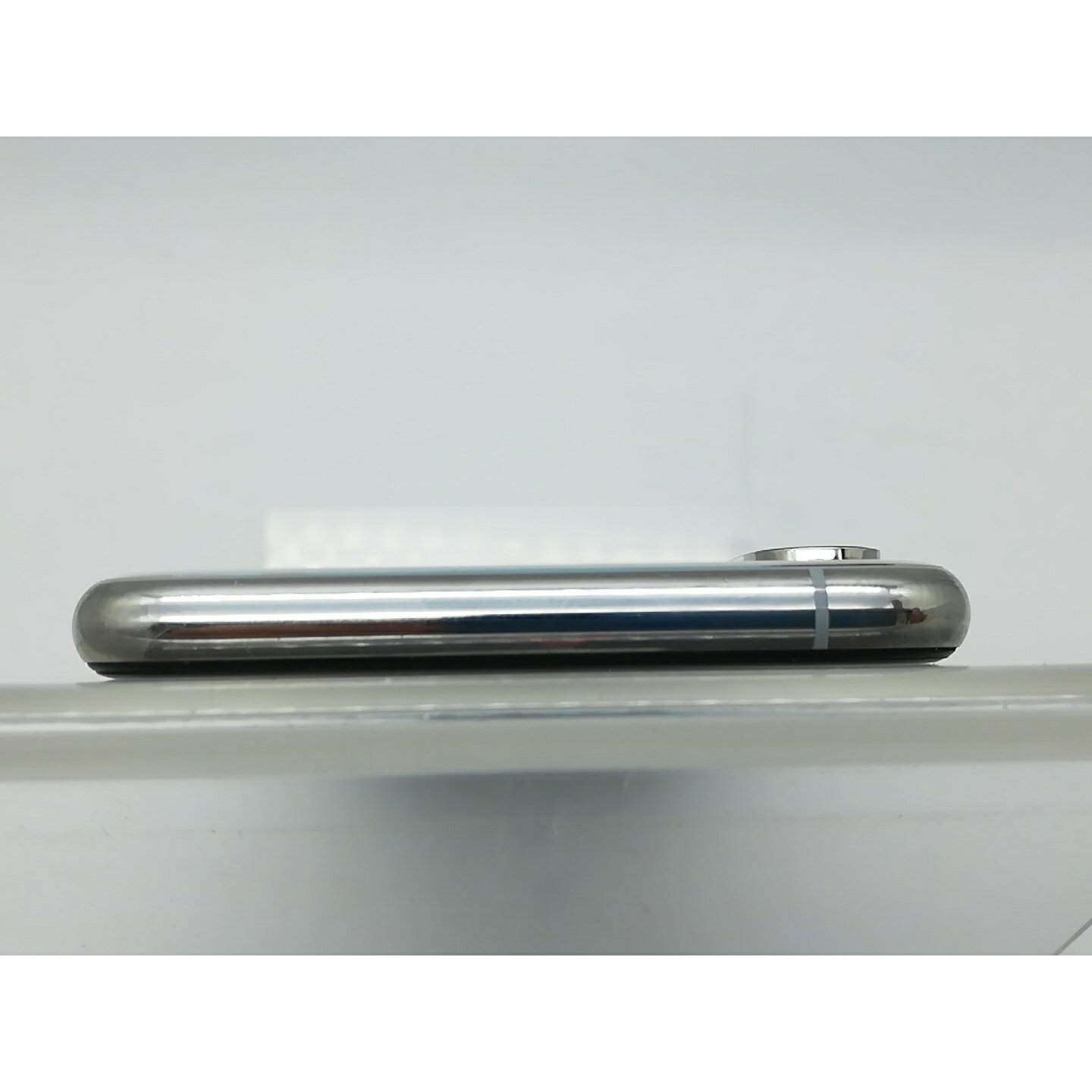 【中古】Apple docomo 【SIMロック解除済み】 iPhone XS 256GB シルバー MTE12J/A【ECセンター】保証期間1ヶ月【ランクB】