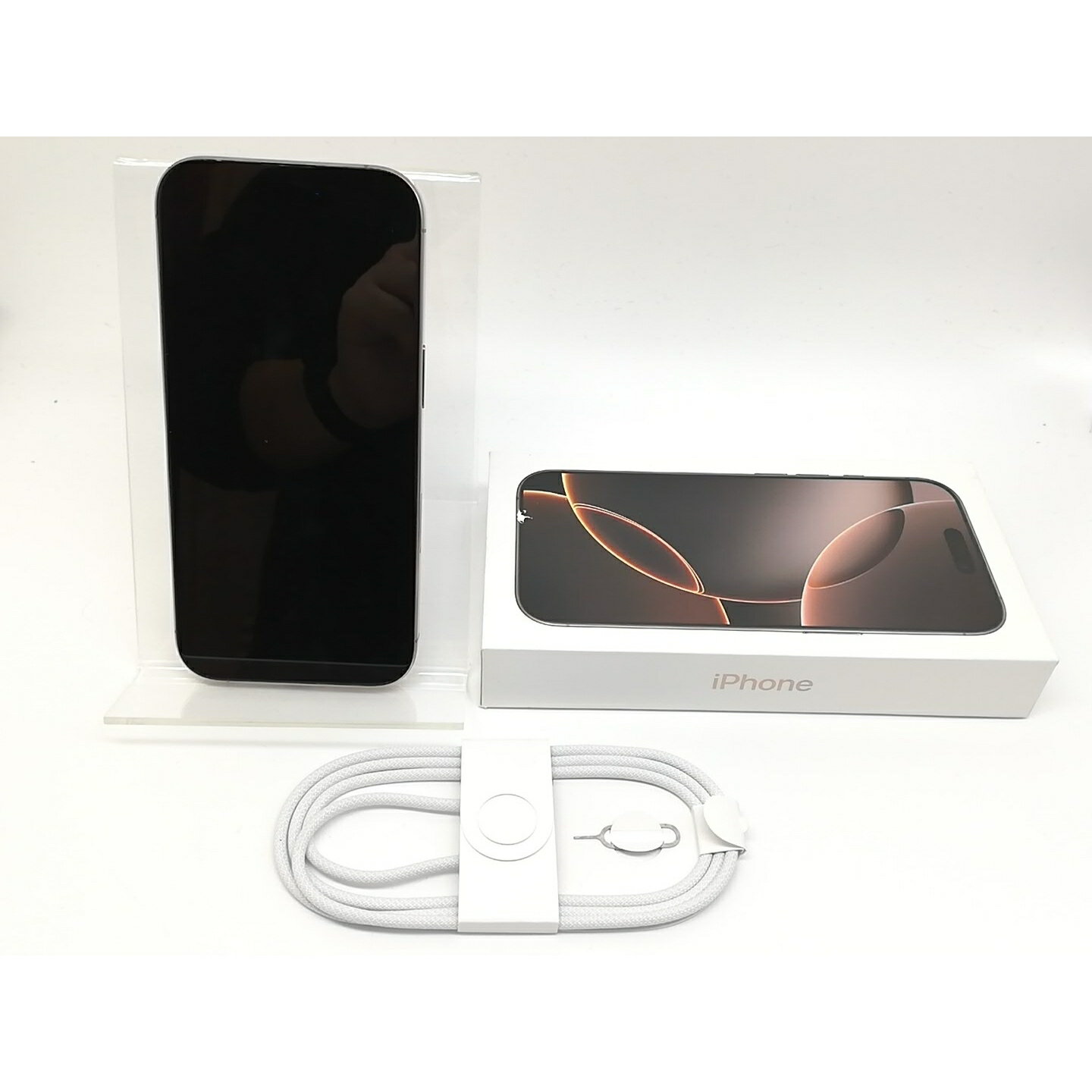 【中古】Apple 国内版 【SIMフリー】 iPhone 16 Pro 128GB デザートチタニウム MYMX3J/A【ECセンター】保証期間1ヶ月【ランクA】