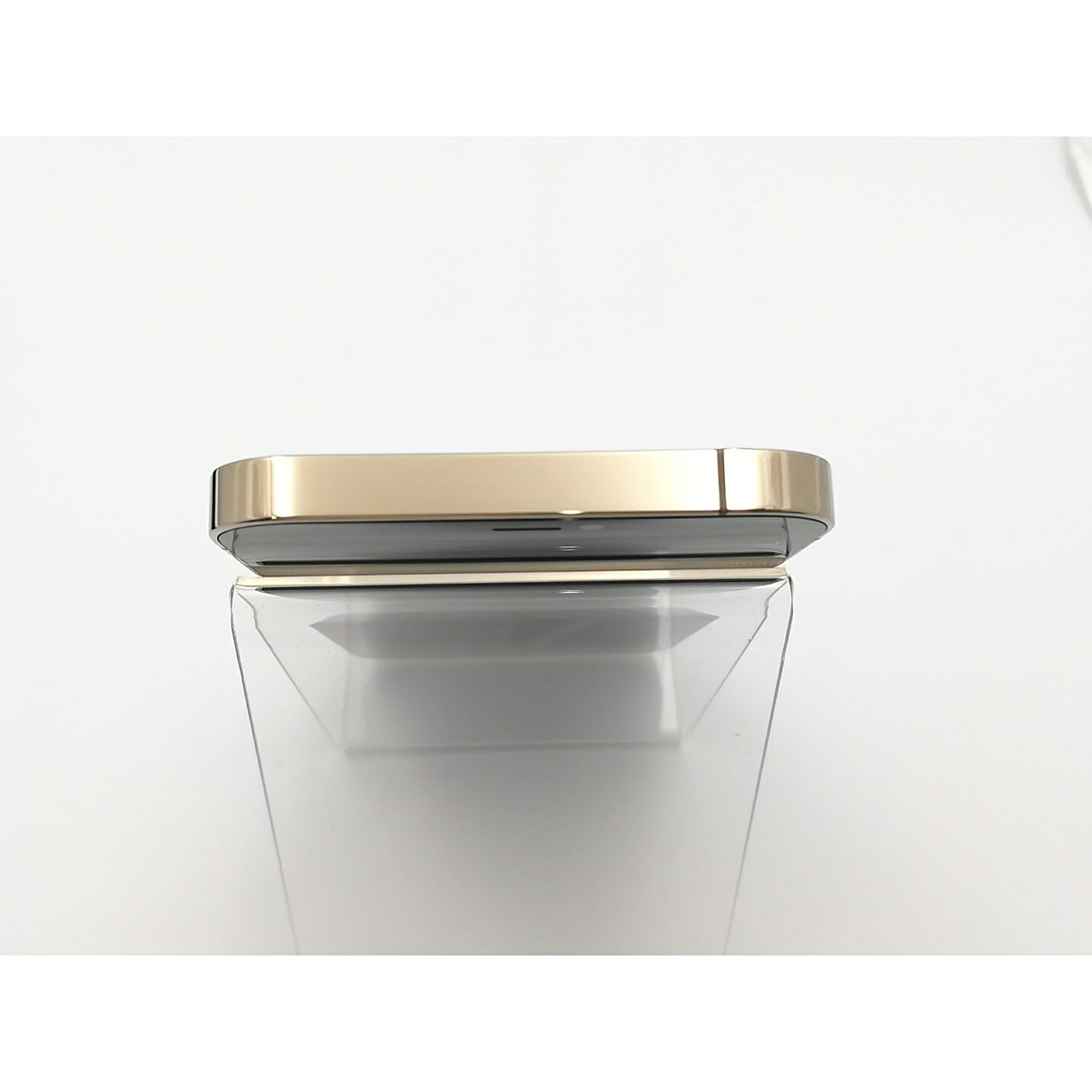 【中古】Apple docomo 【SIMロック解除済み】 iPhone 12 Pro 128GB ゴールド MGM73J/A【ECセンター】保証期間1ヶ月【ランクB】