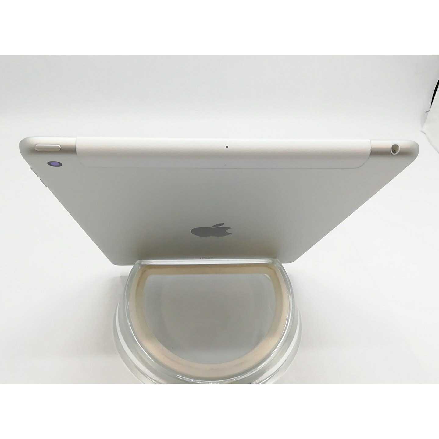 【中古】Apple docomo 【SIMロック解除済み】 iPad（第8世代/2020） 32GB シルバー MYMJ2J/A【ECセンター】保証期間1ヶ月【ランクA】