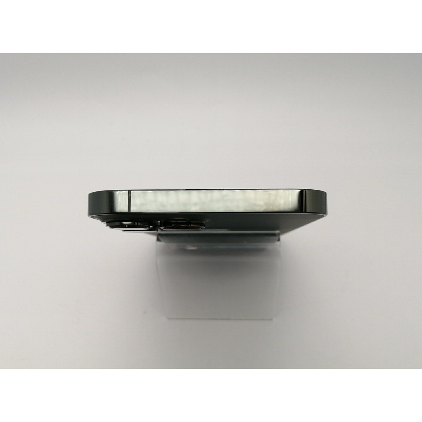 【中古】Apple docomo 【SIMフリー】 iPhone 13 Pro Max 256GB アルパイングリーン MNCV3J/A【広島本通】保証期間1ヶ月【ランクB】