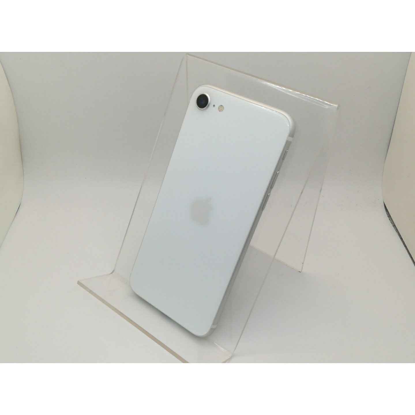 【中古】Apple au 【SIMロック解除済み】 iPhone SE(第2世代) 64GB ホワイト MHGQ3J/A(後期型番)【三宮駅前】保証期間1ヶ月【ランクA】