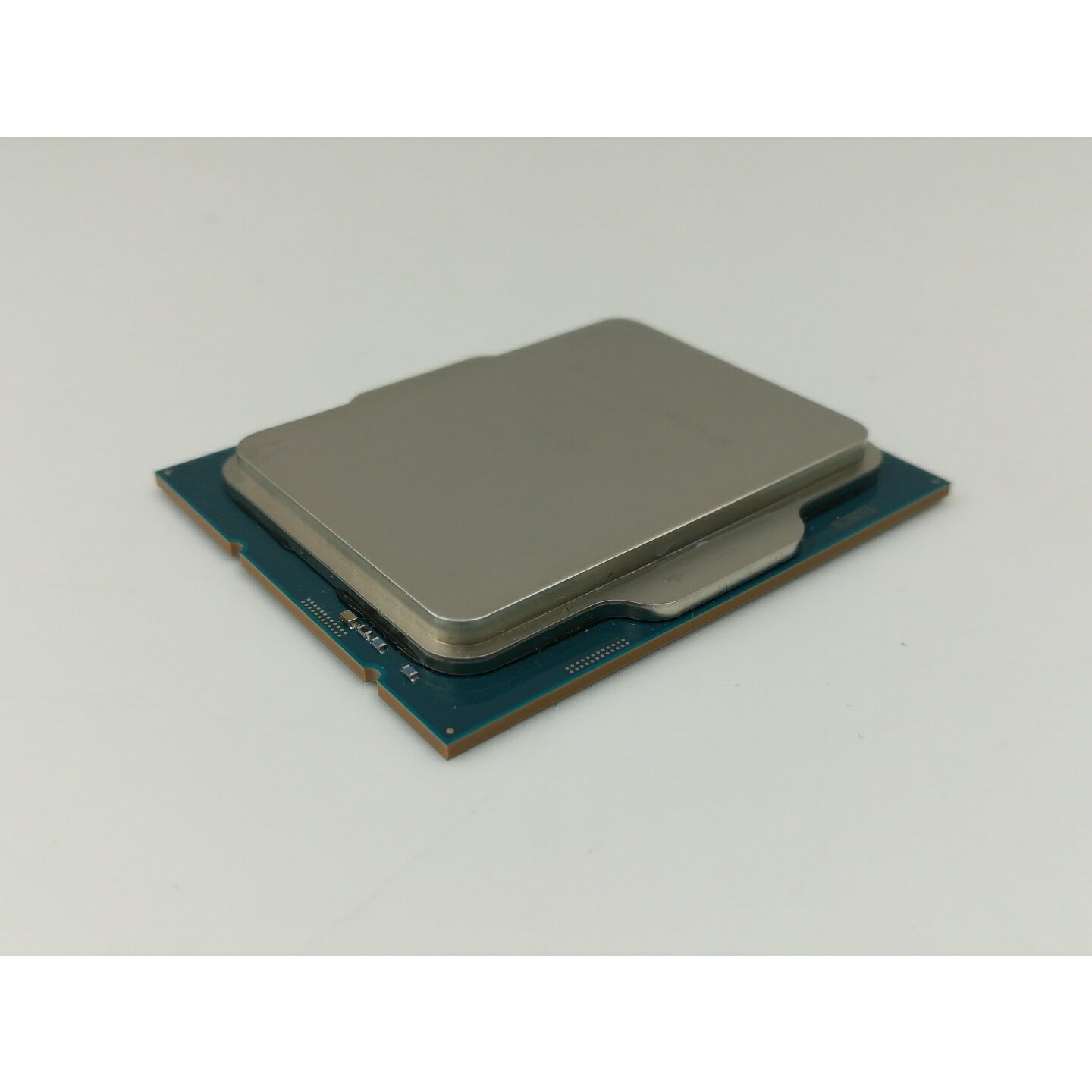 【中古】Intel Core i5-12400(2.5GHz) Bulk LGA1700/6C(P:6C/E:0C)/12T/L3 18M/UHD730/PBP65W【神戸】保証期間1週間