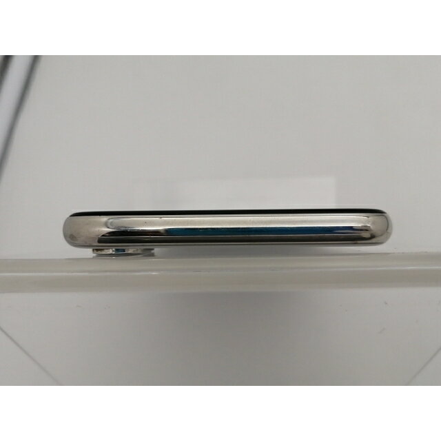 【中古】Apple docomo 【SIMロック解除済み】 iPhone X 256GB シルバー MQC22J/A【日本橋3】保証期間1ヶ月【ランクB】