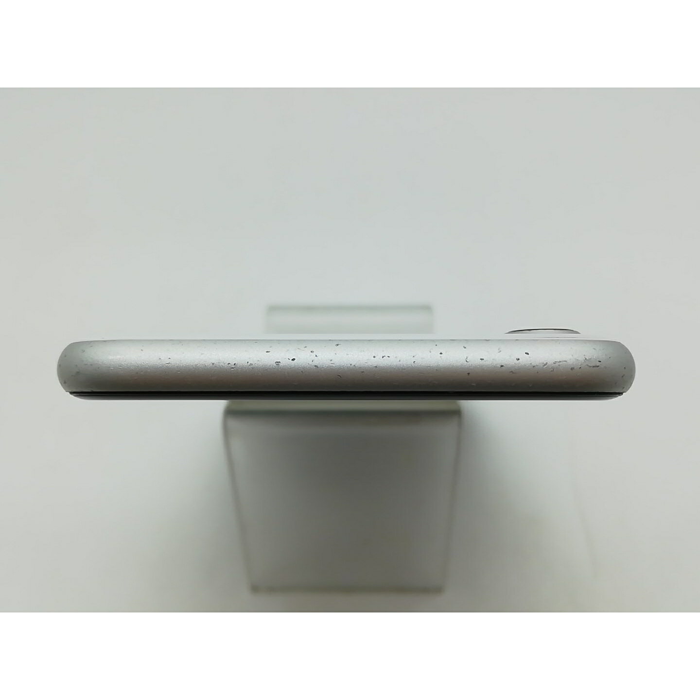 【中古】Apple iPhone SE（第2世代） 128GB ホワイト （国内版SIMロックフリー） MXD12J/A【秋葉本店】保証期間1ヶ月【ランクC】